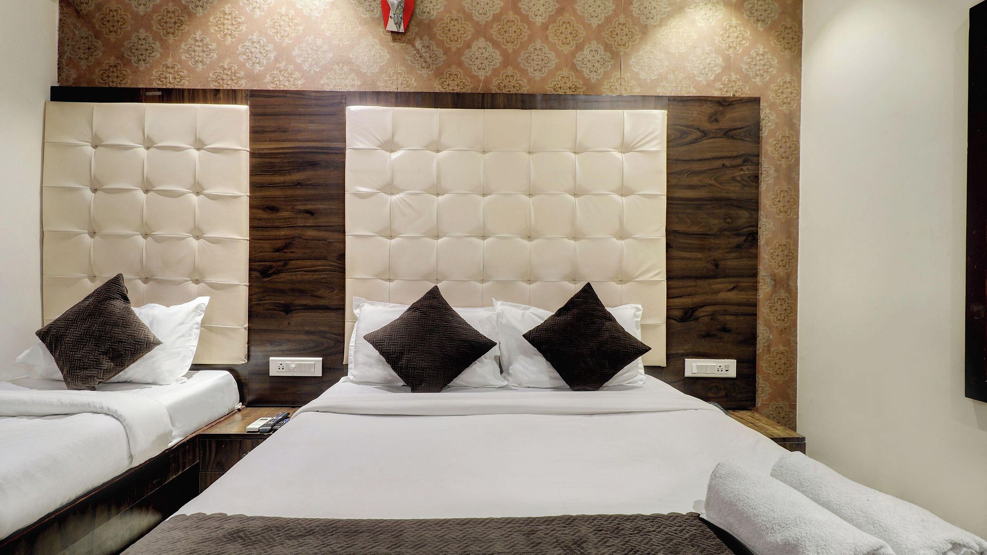 A. K. International - Hotel 3*