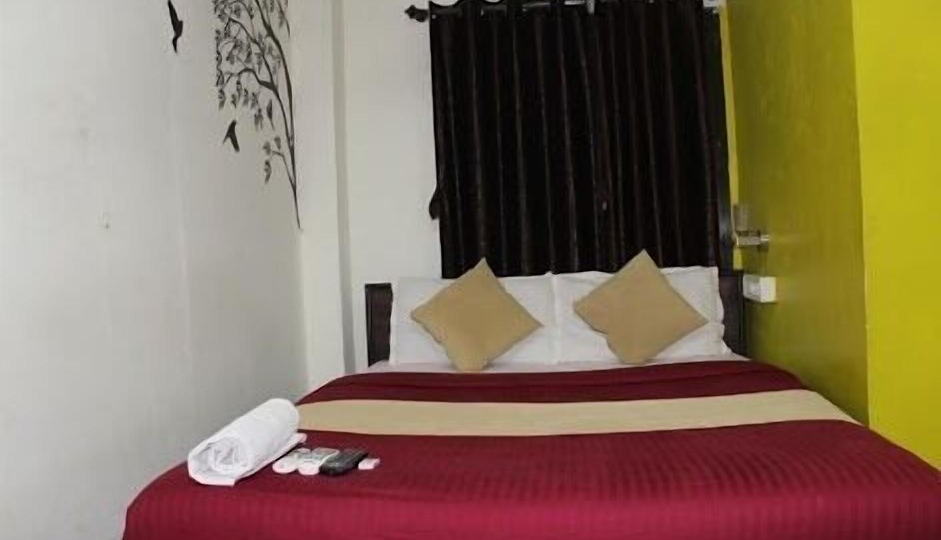 Hotel Saffron Inn Hotel