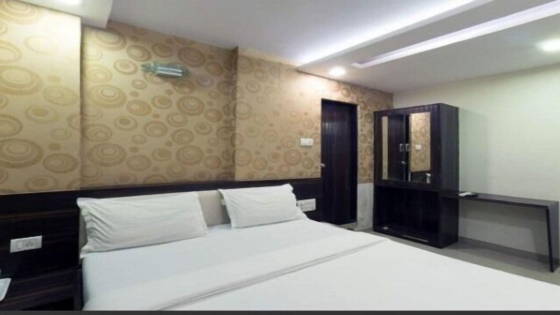 Accore Hotel 3*