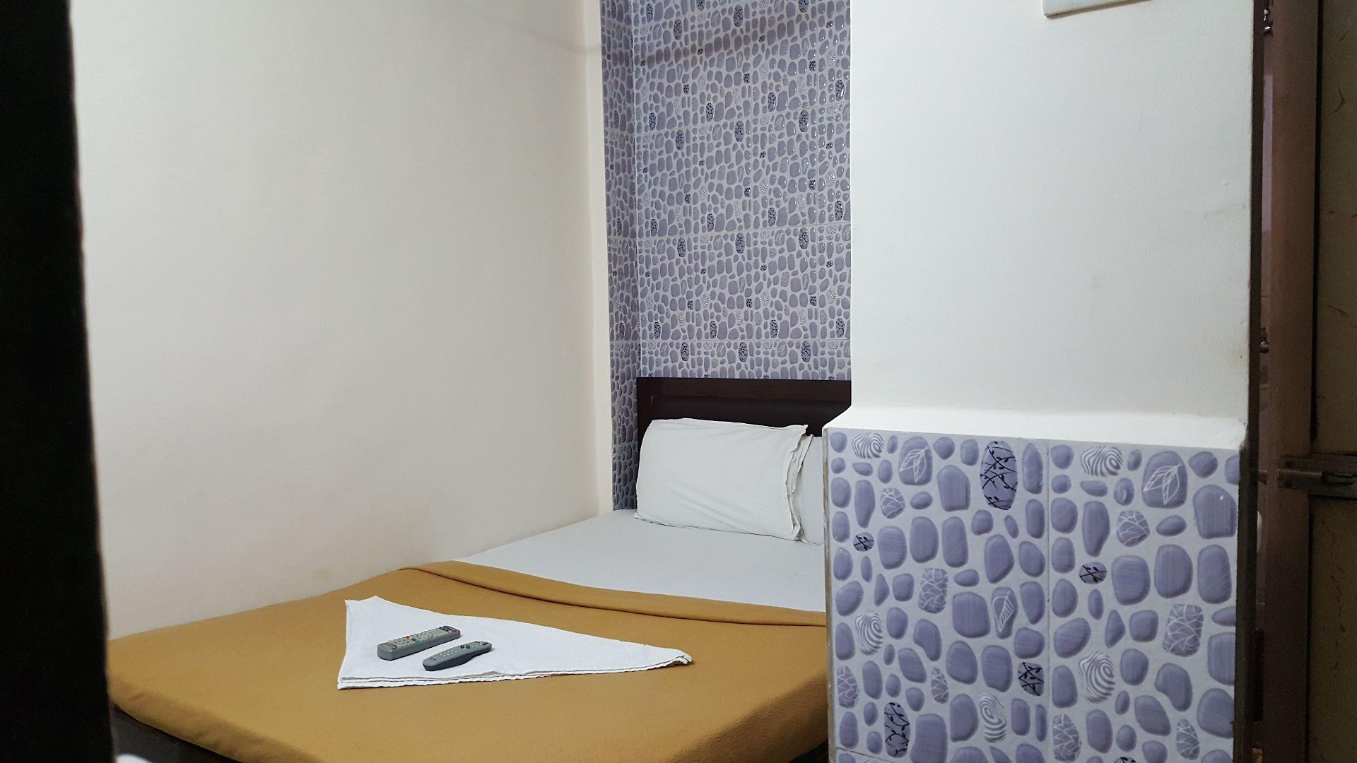 Hotel Al Mehraj 3*