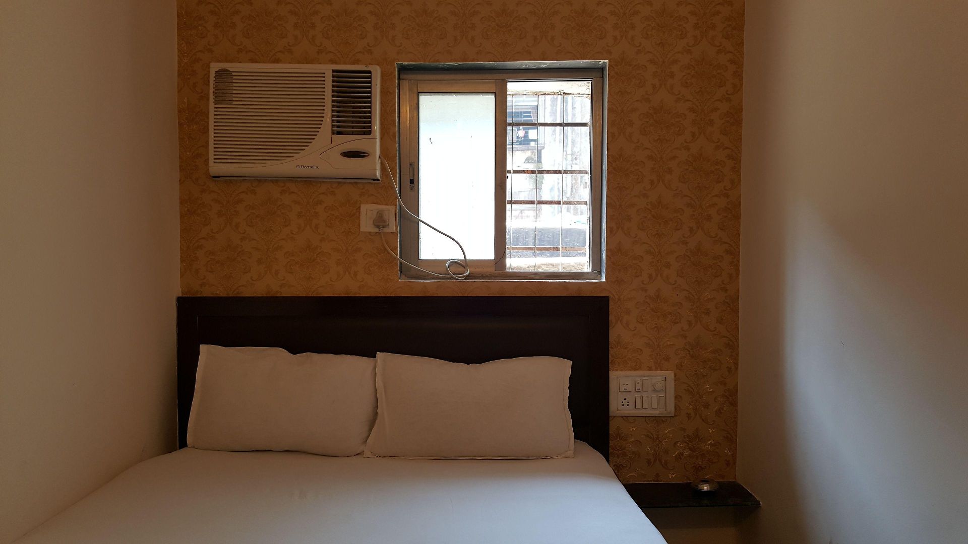 Hotel Al Mehraj Hotel 3*