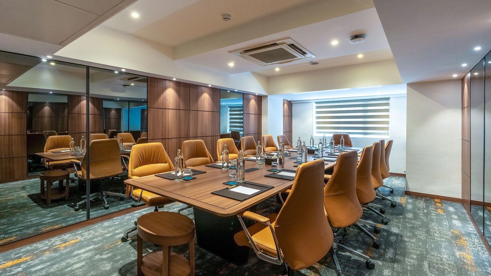 The Fern Mumbai, Goregaon, Series By Marriott Hotel 5*