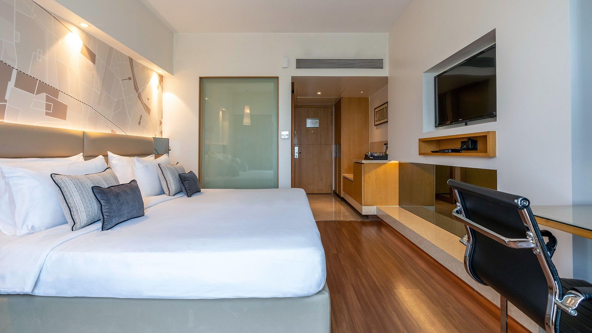 The Fern Mumbai, Goregaon, Series By Marriott 5* Mumbai