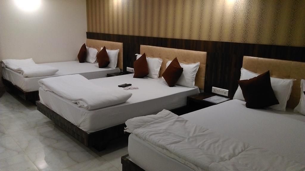 Pearl View 3*