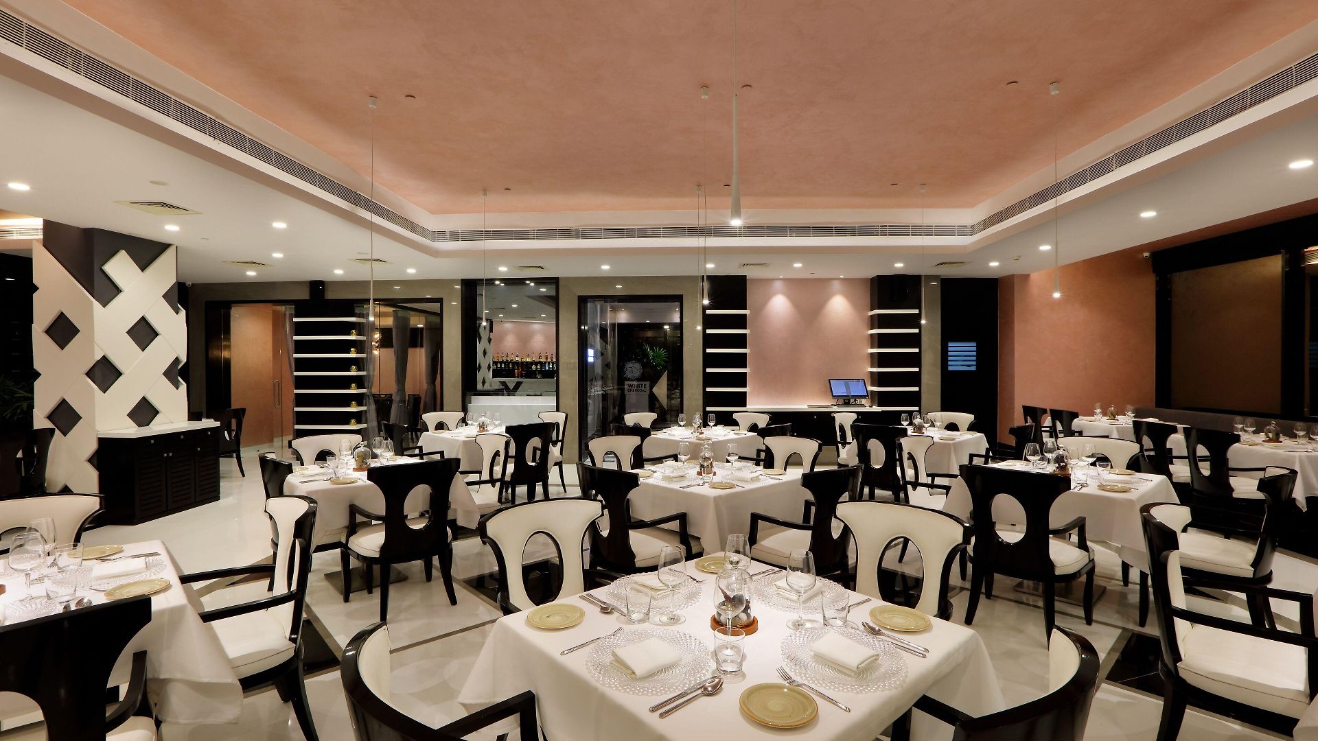 The Empresa Hotel Mumbai