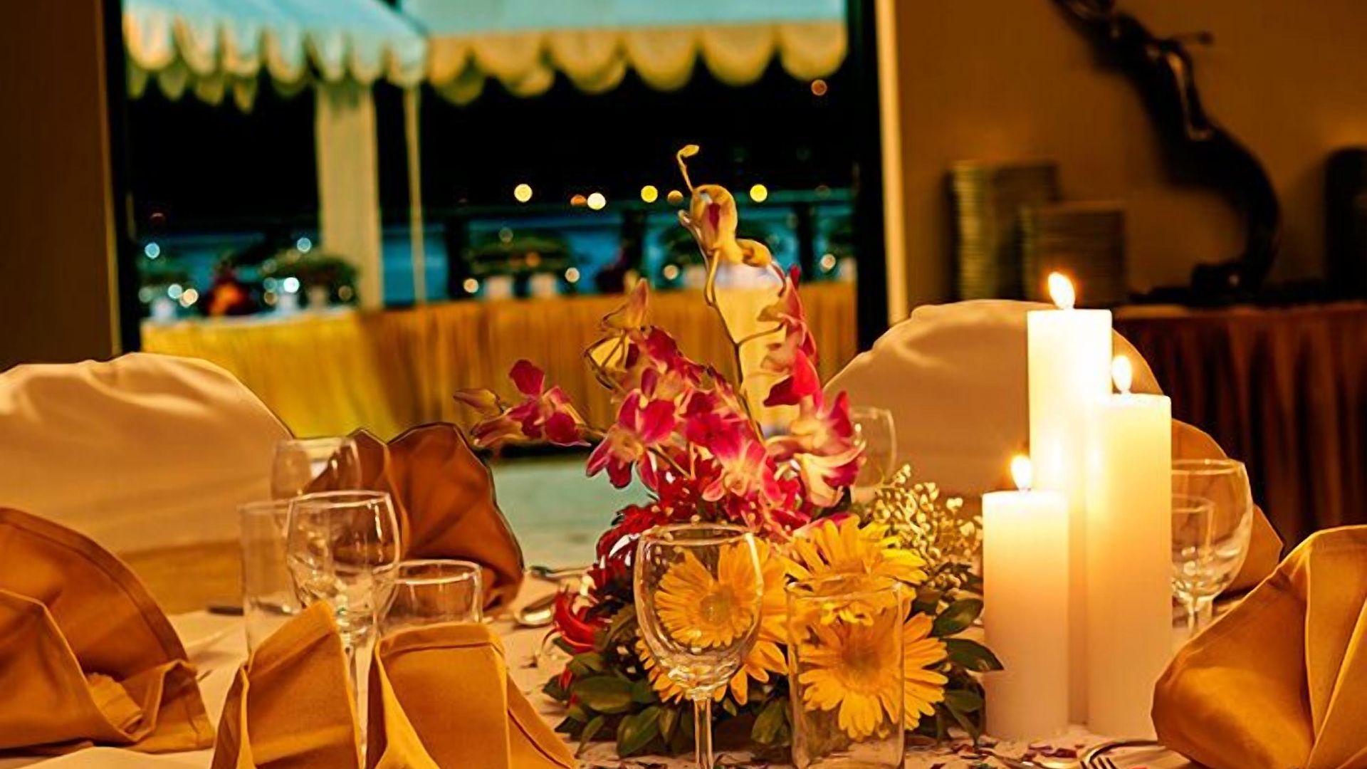 Club Emerald Mumbai