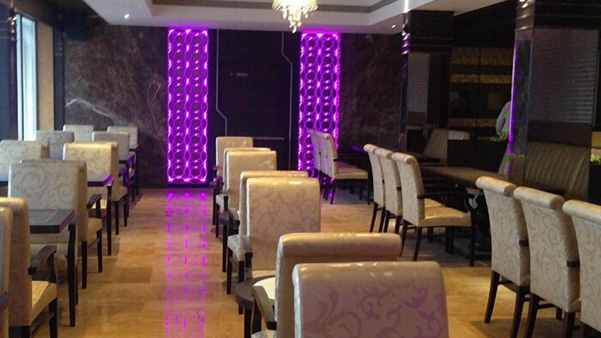 Club Emerald 3*