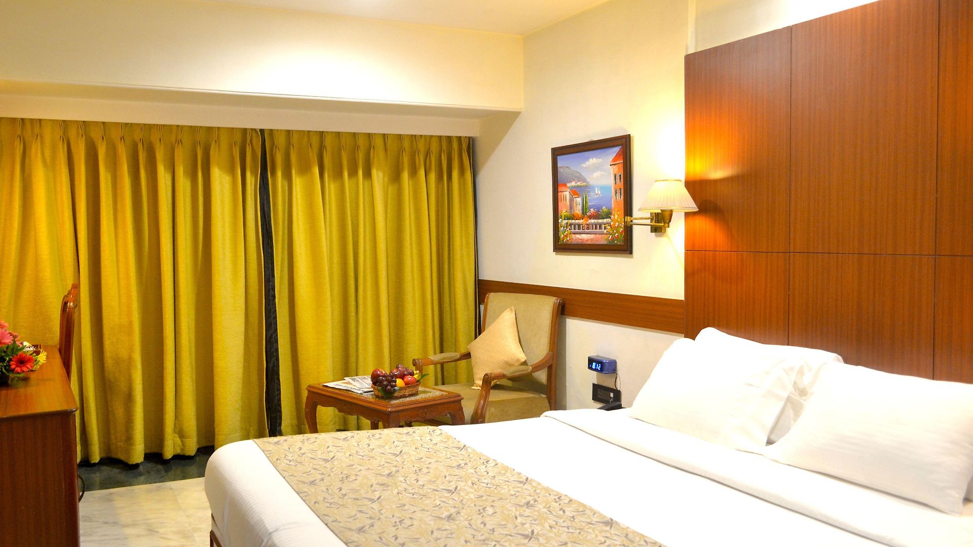 Club Emerald Mumbai
