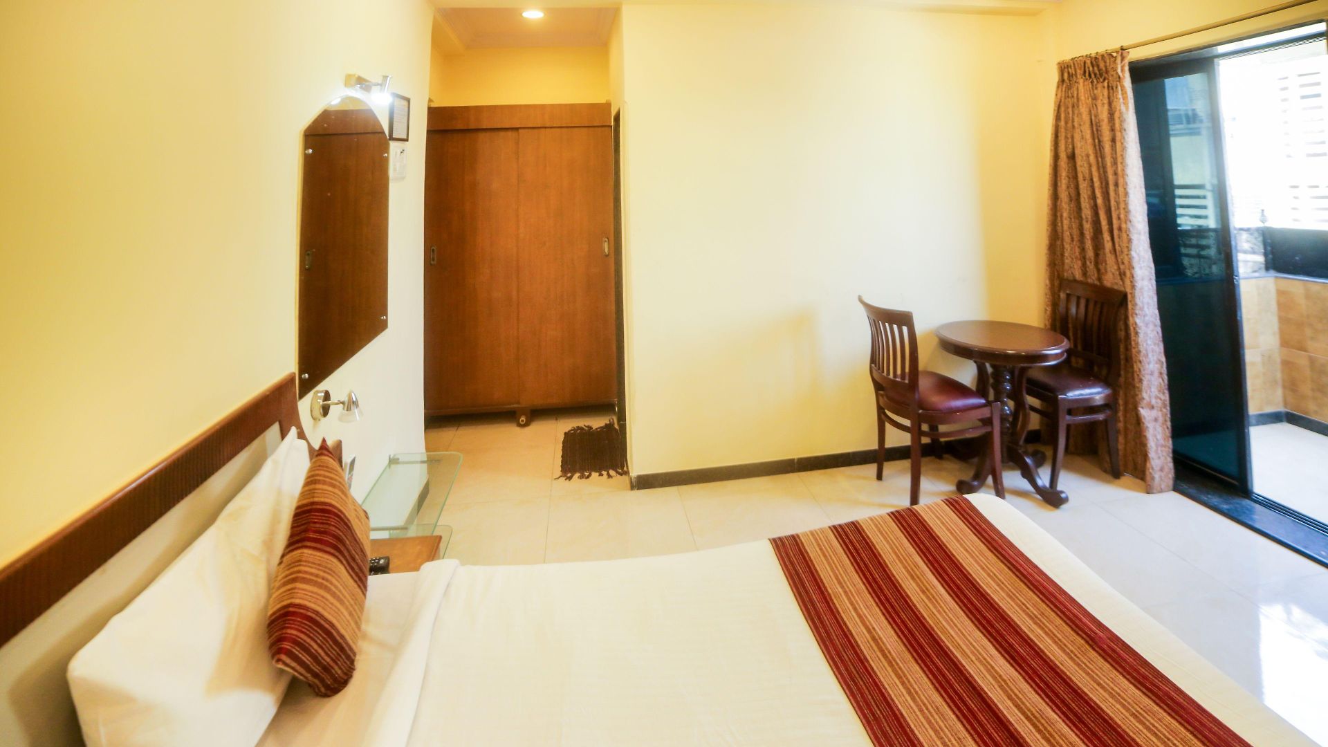 Hotel Lucky Near Bkc Mumbai