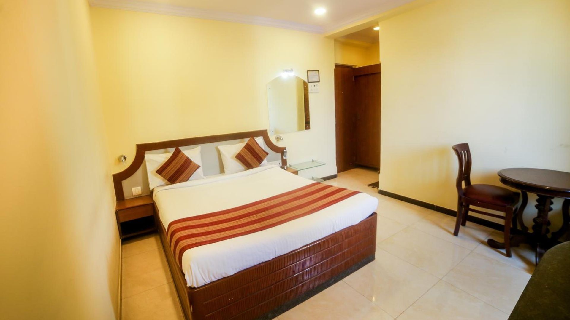Hotel Hotel Lucky Near Bkc