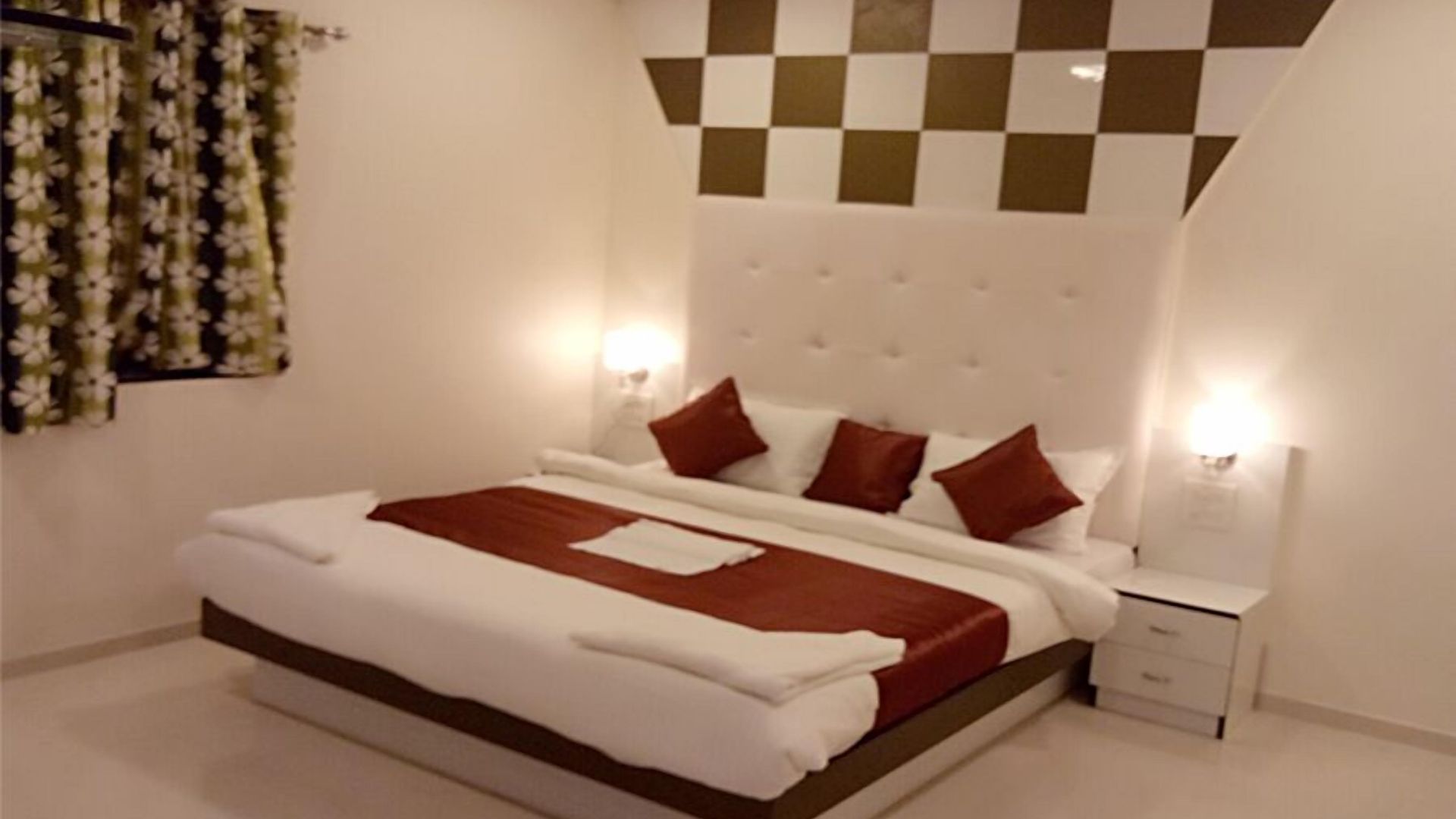 Flagship 83490 Hotel Bently Palace Hotel 3*