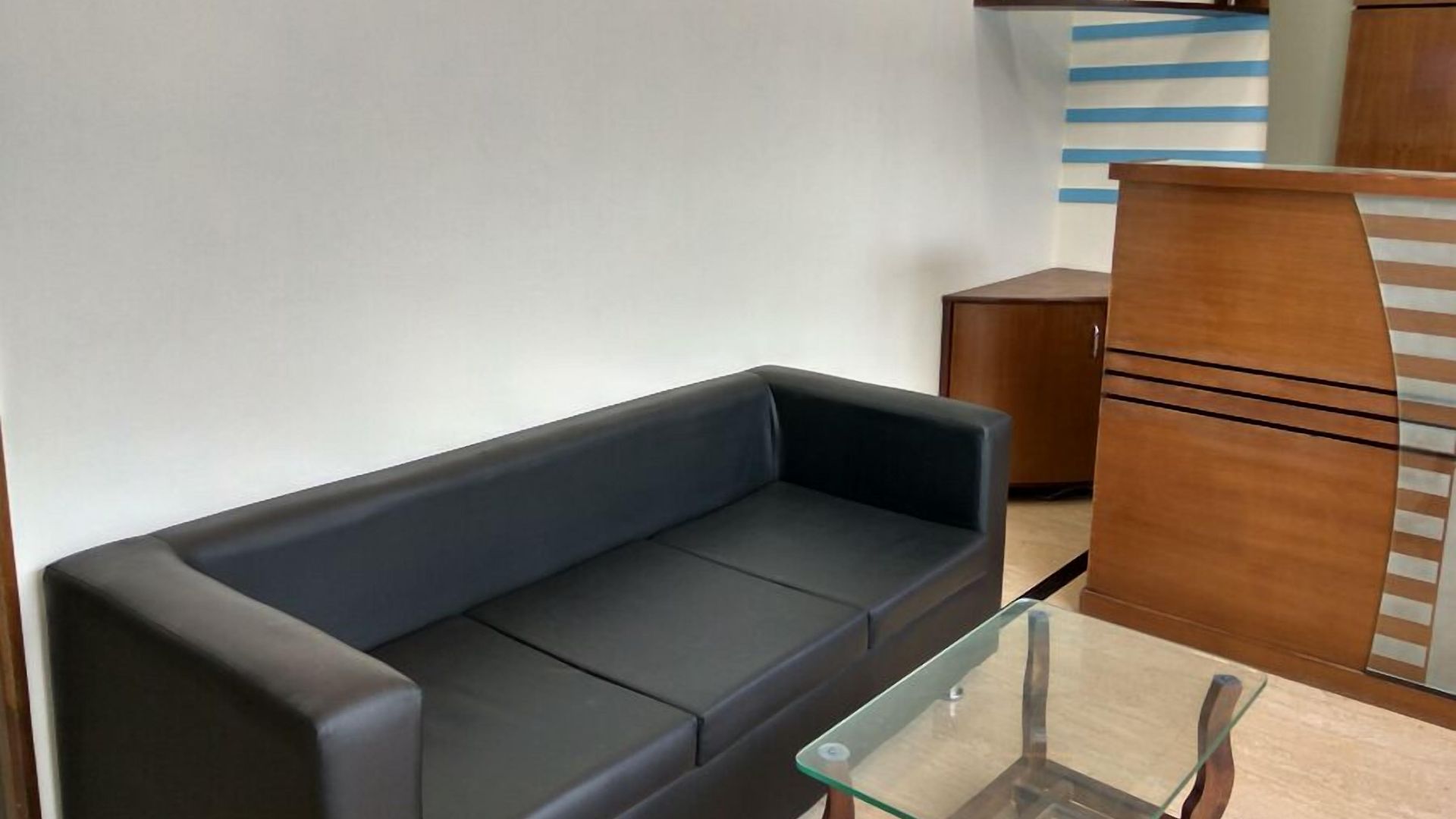 Flagship 83490 Hotel Bently Palace Mumbai