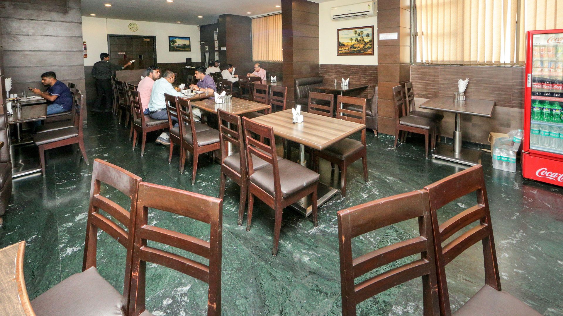 Hotel Hotel Lucky Near Nesco