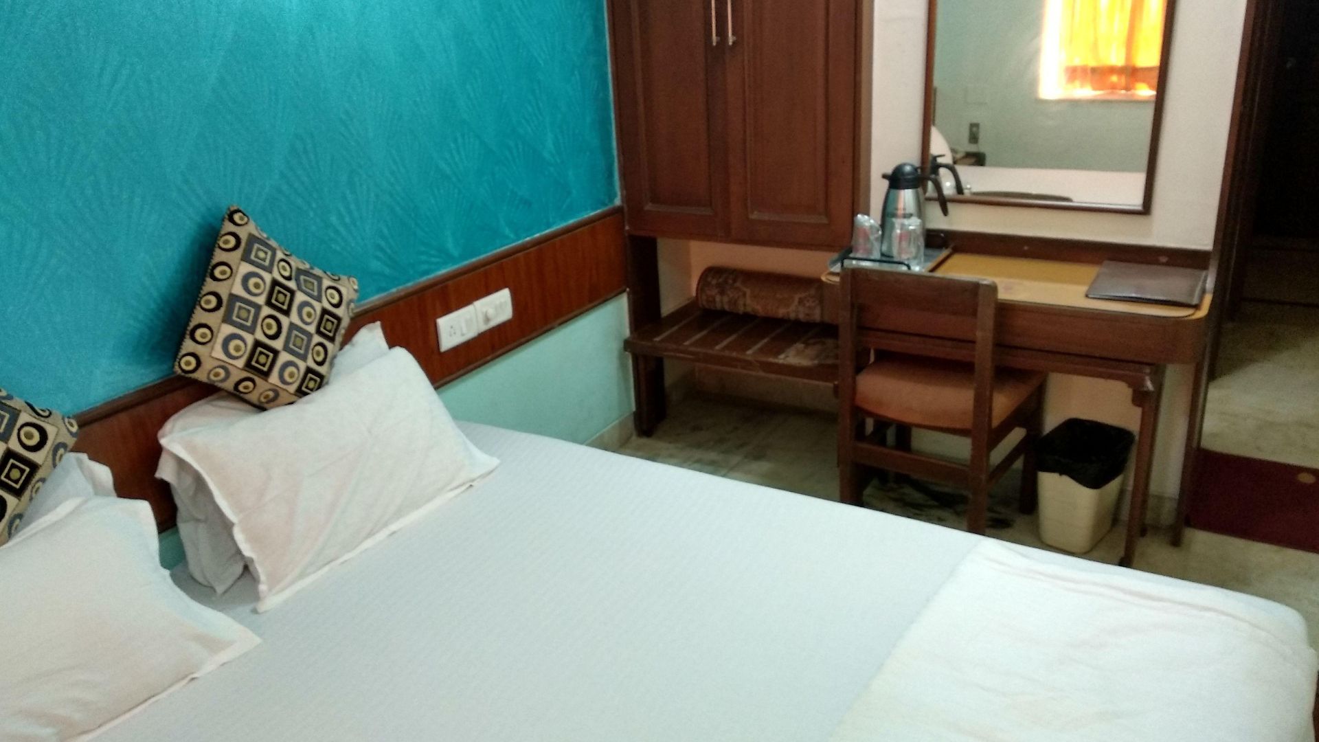 Mogul Palace - Near Masjid Bunder 3*