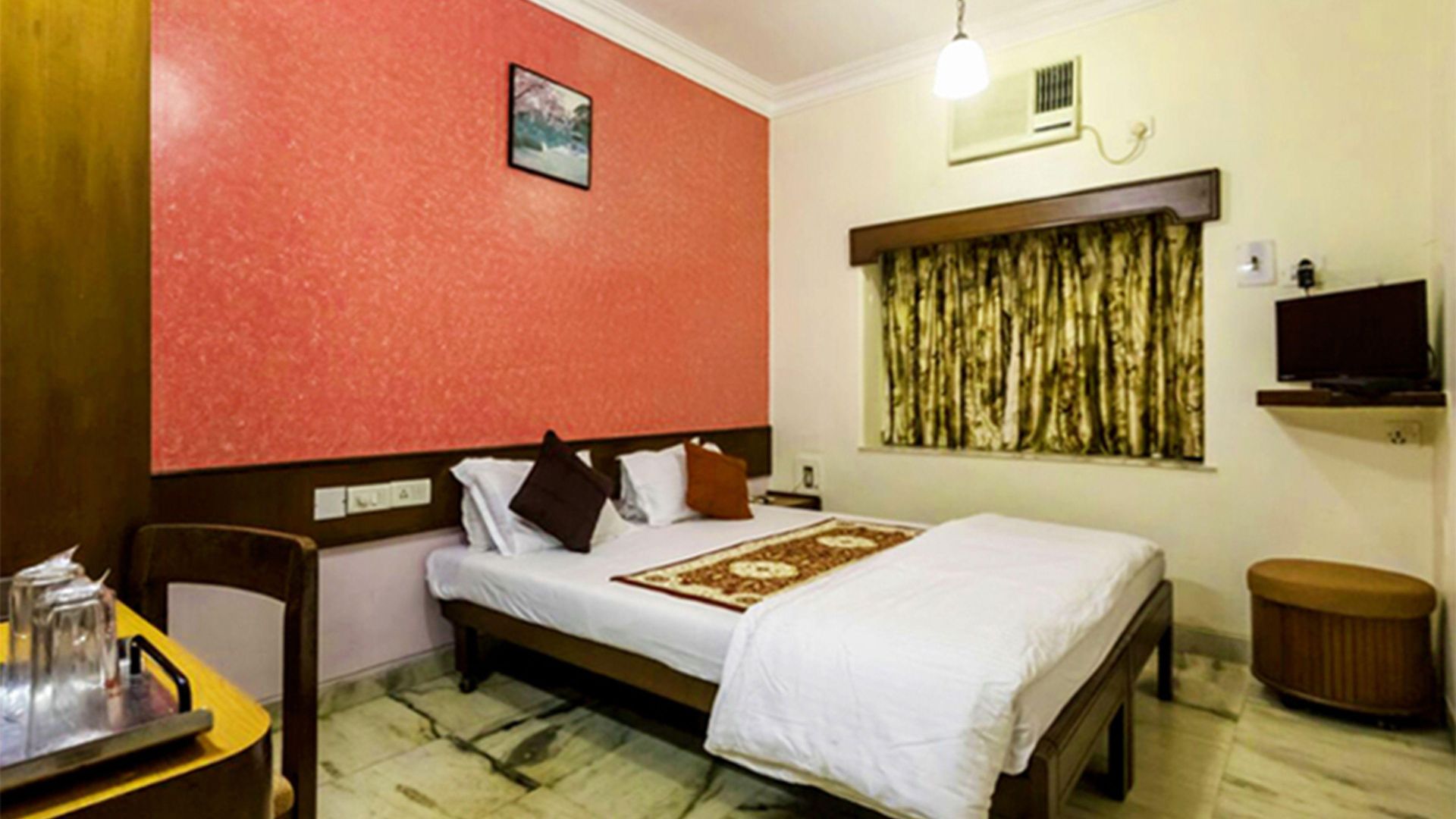 Hotel Mogul Palace - Near Masjid Bunder 3*