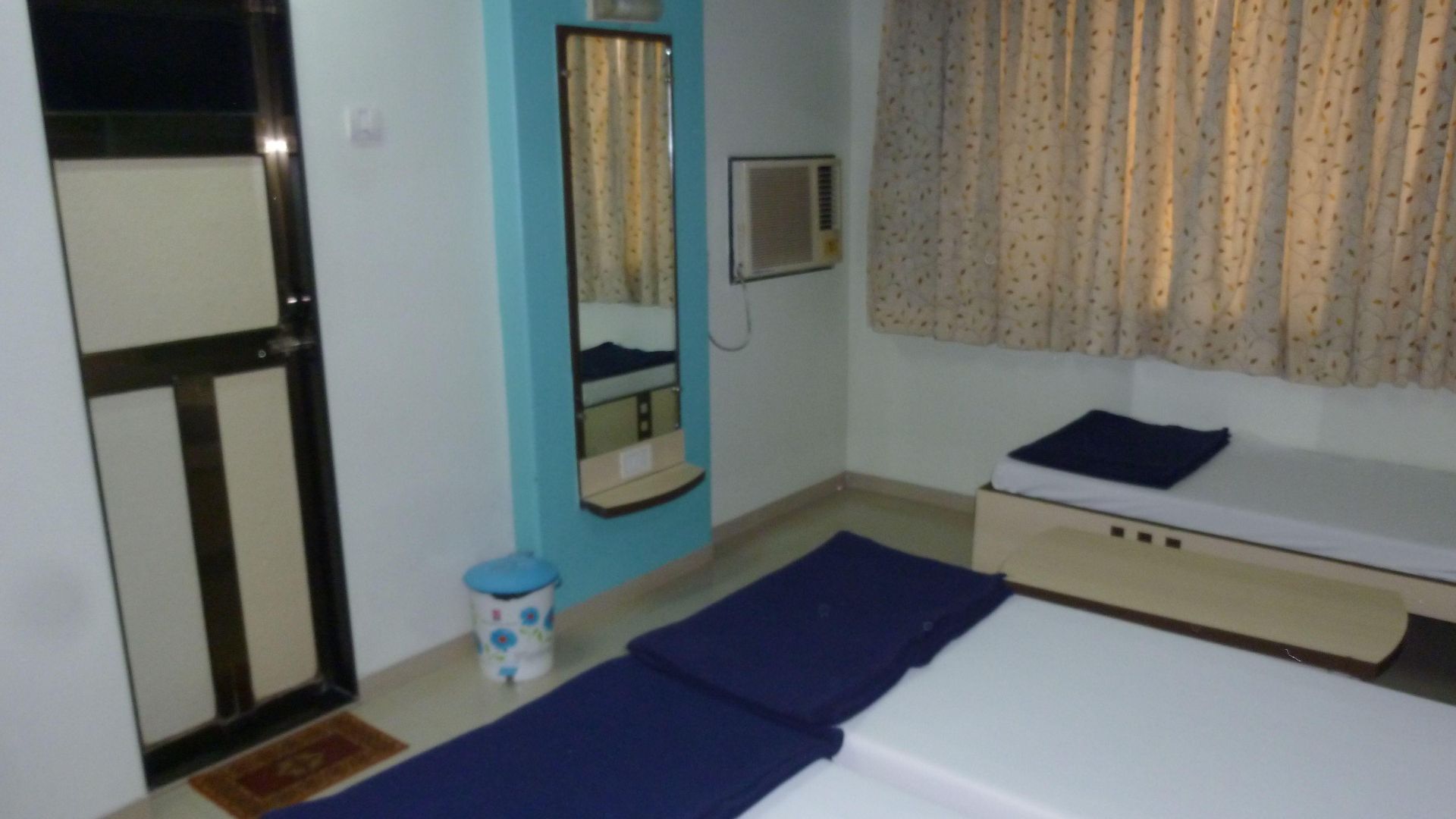 Hotel Mid Town Mumbai