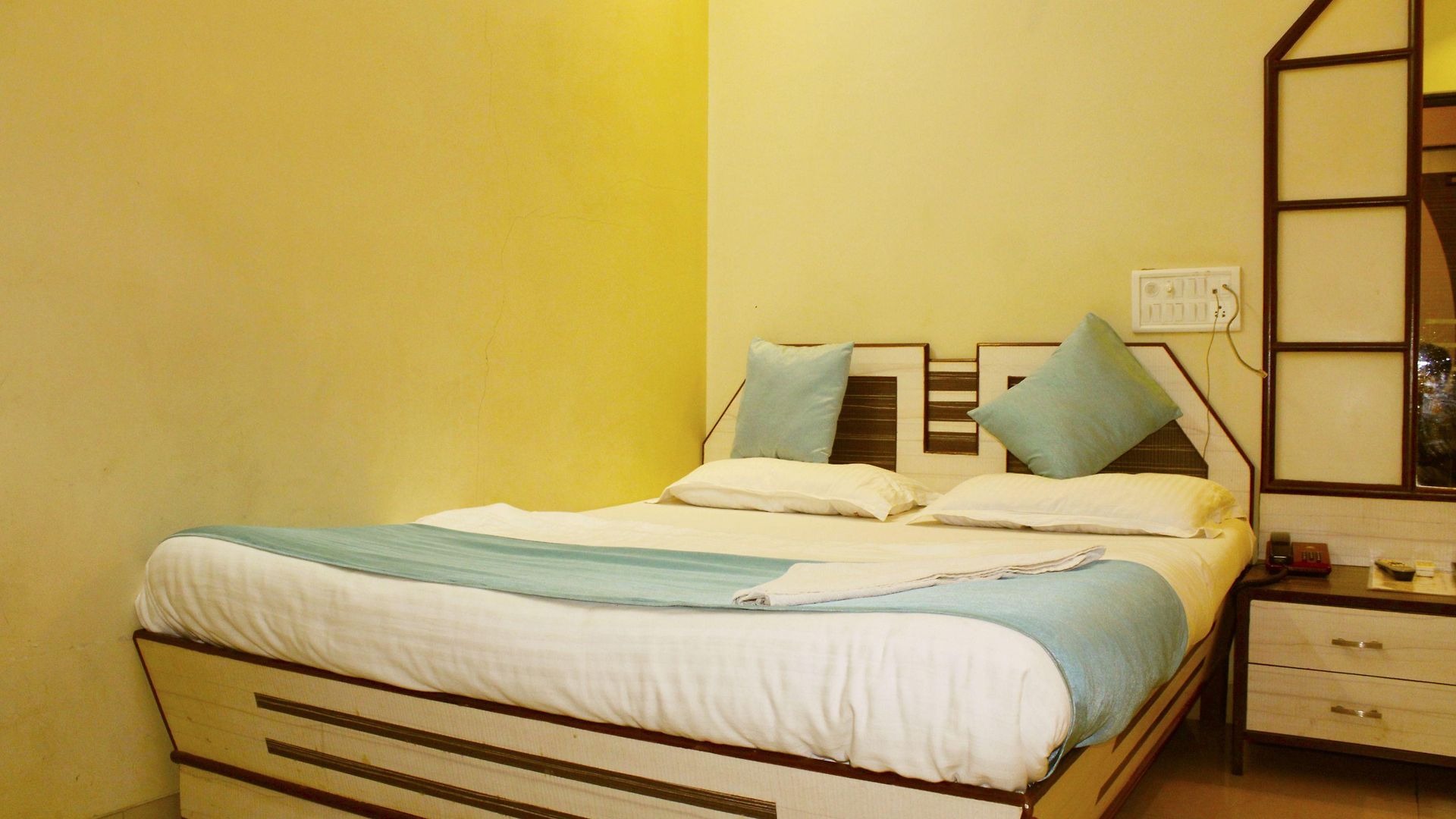 Hotel Broadway Colaba