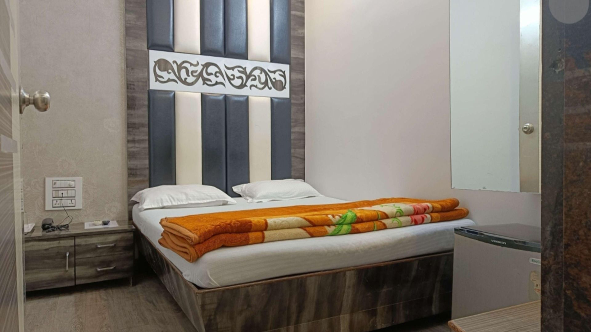 Hotel Broadway Colaba Mumbai