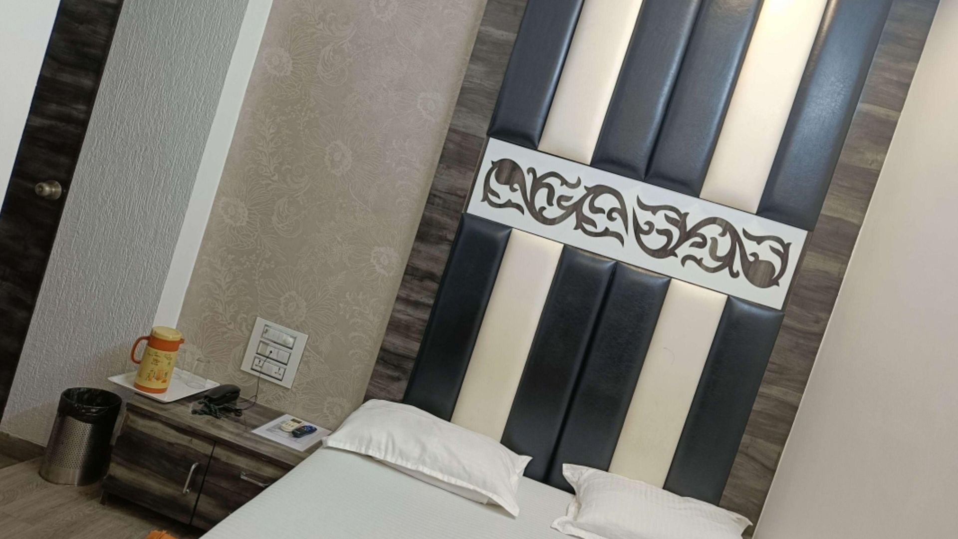Broadway Colaba Hotel Mumbai