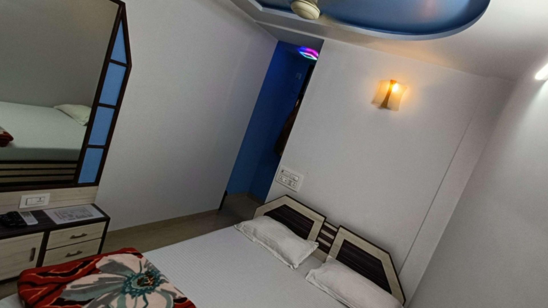 Hotel Broadway Colaba
