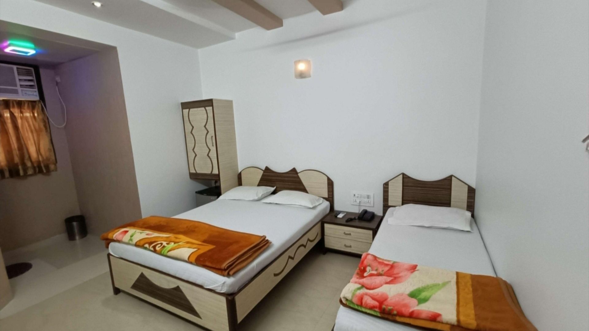 Hotel Broadway Colaba