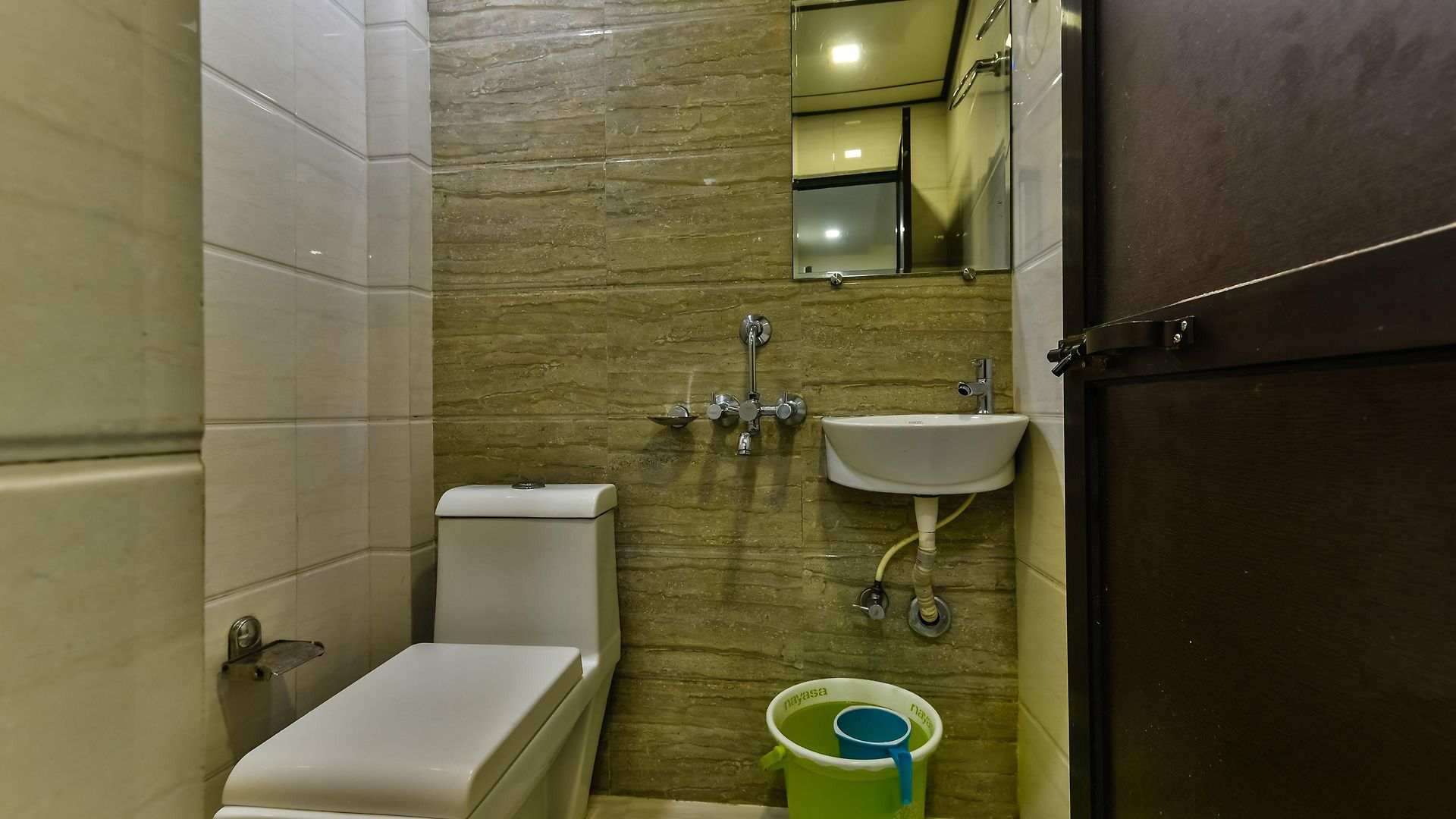 Hotel Guestinn Residency Mumbai