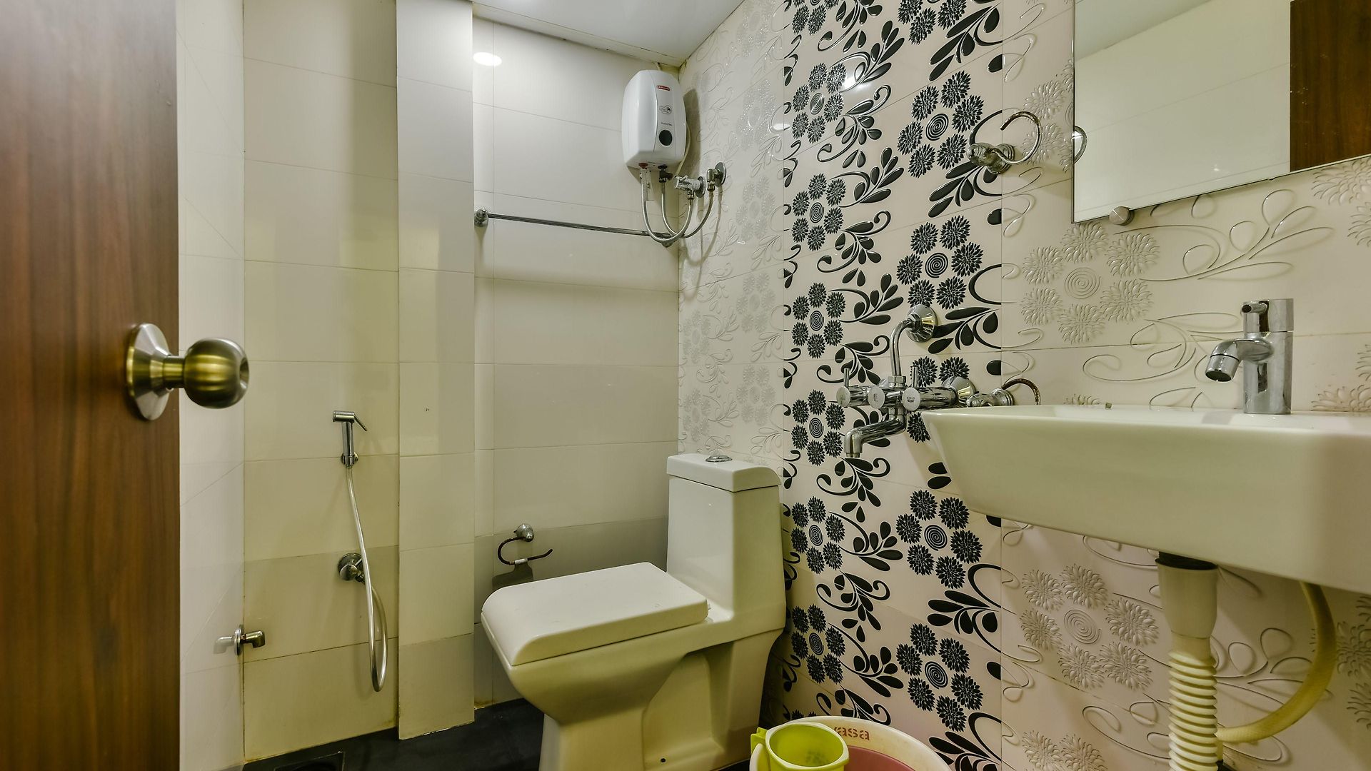 Guestinn Residency Hotel 3*