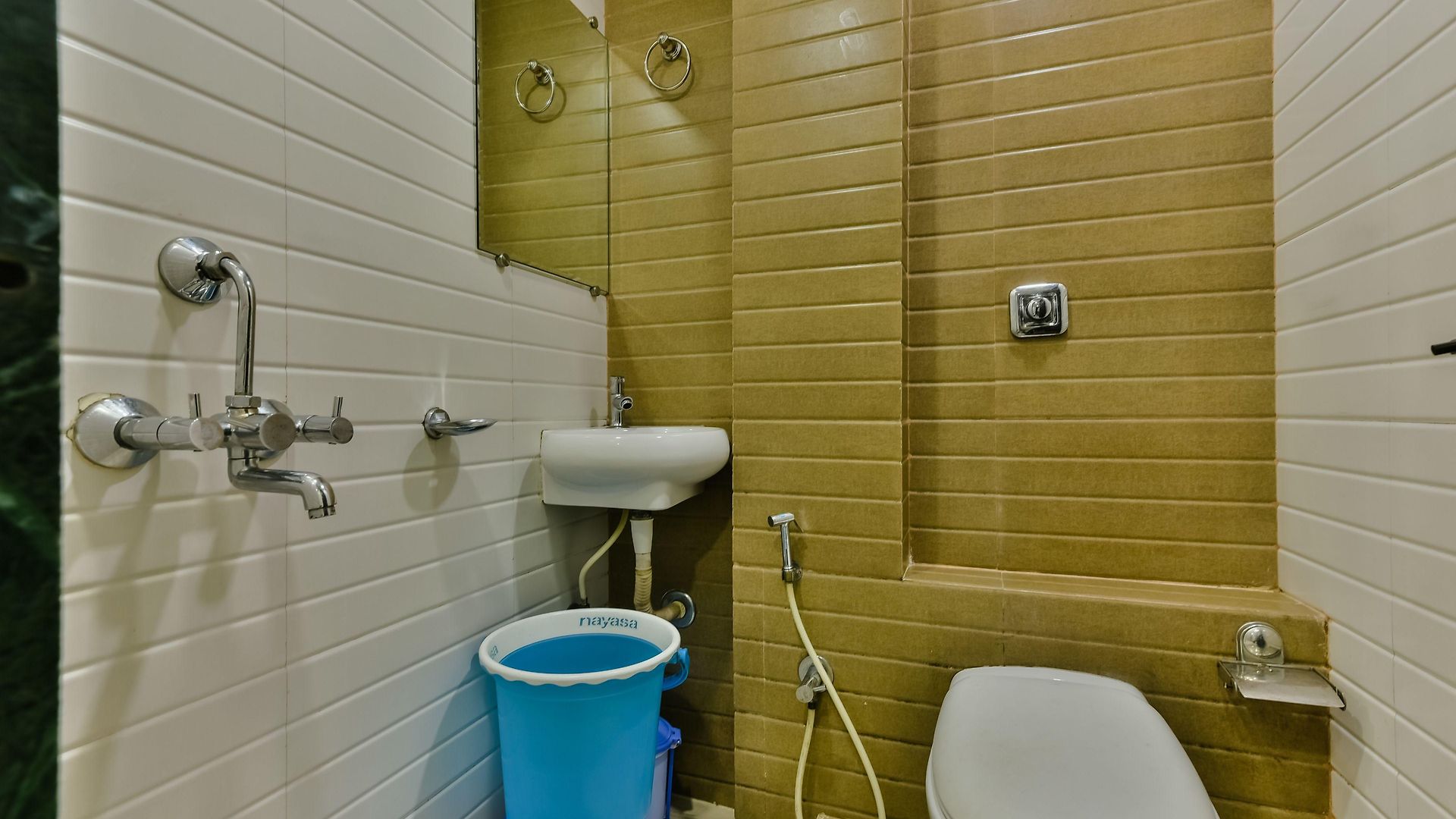 Hotel Guestinn Residency