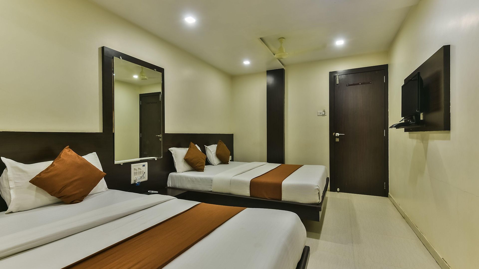 Hotel Guestinn Residency Mumbai