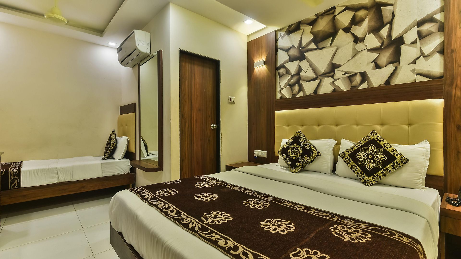 Guestinn Residency Hotel 3*
