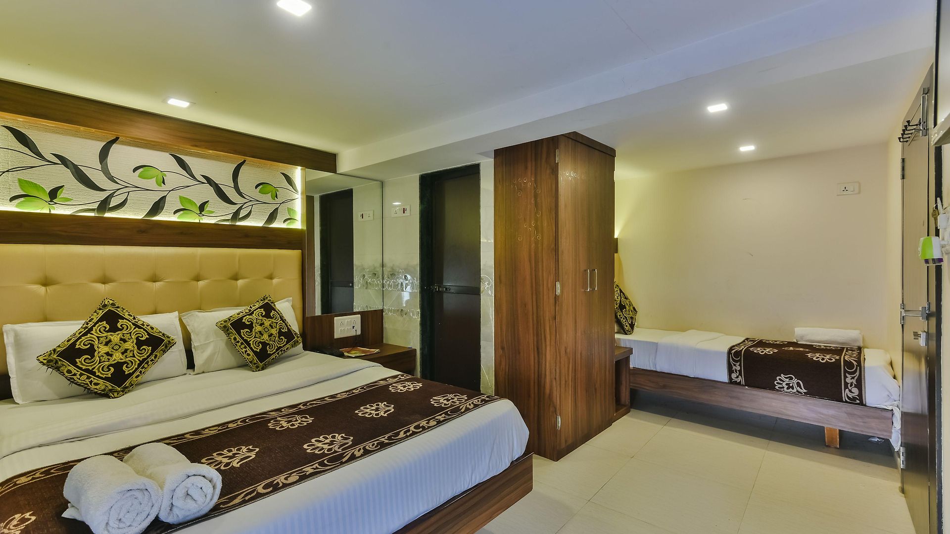 Hotel Guestinn Residency Mumbai