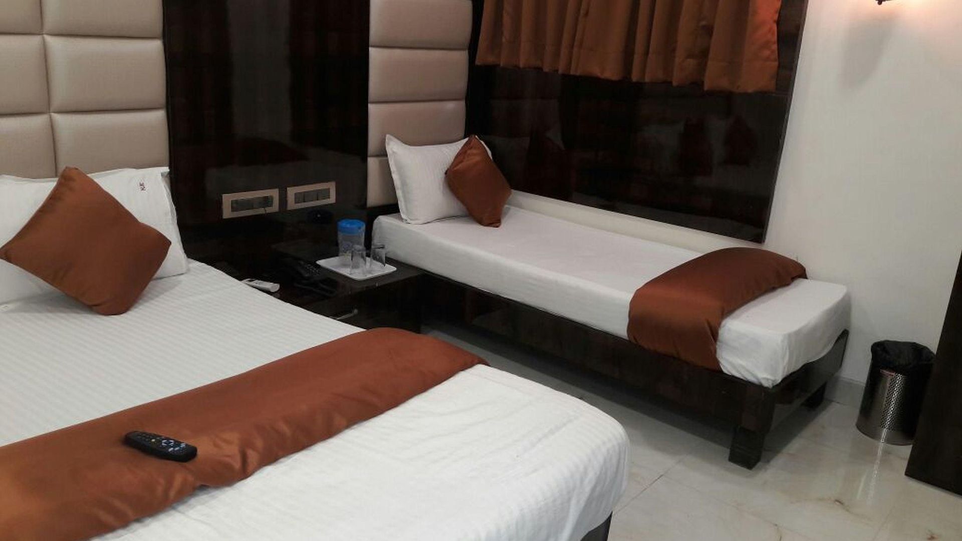 Hotel Karishma 2*