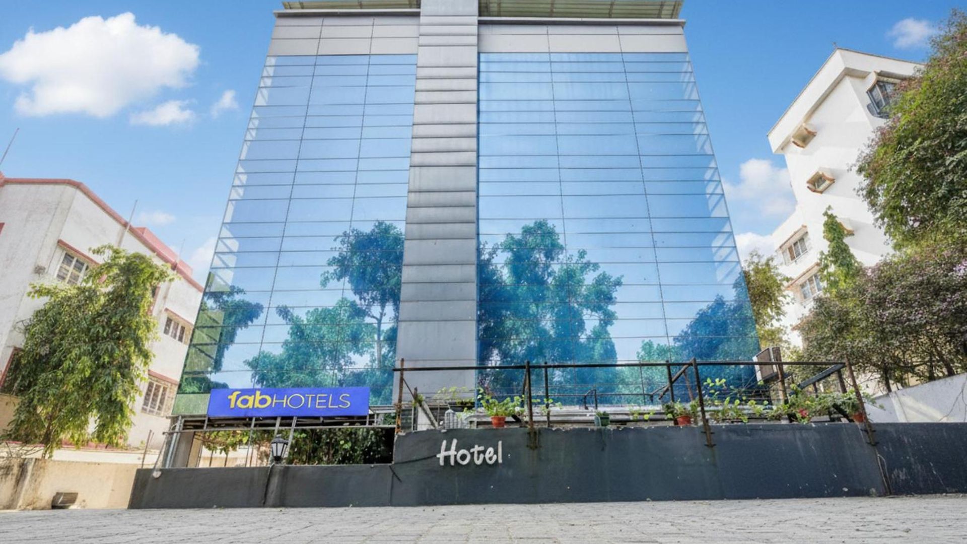 Via Jayshree Hotel 3*
