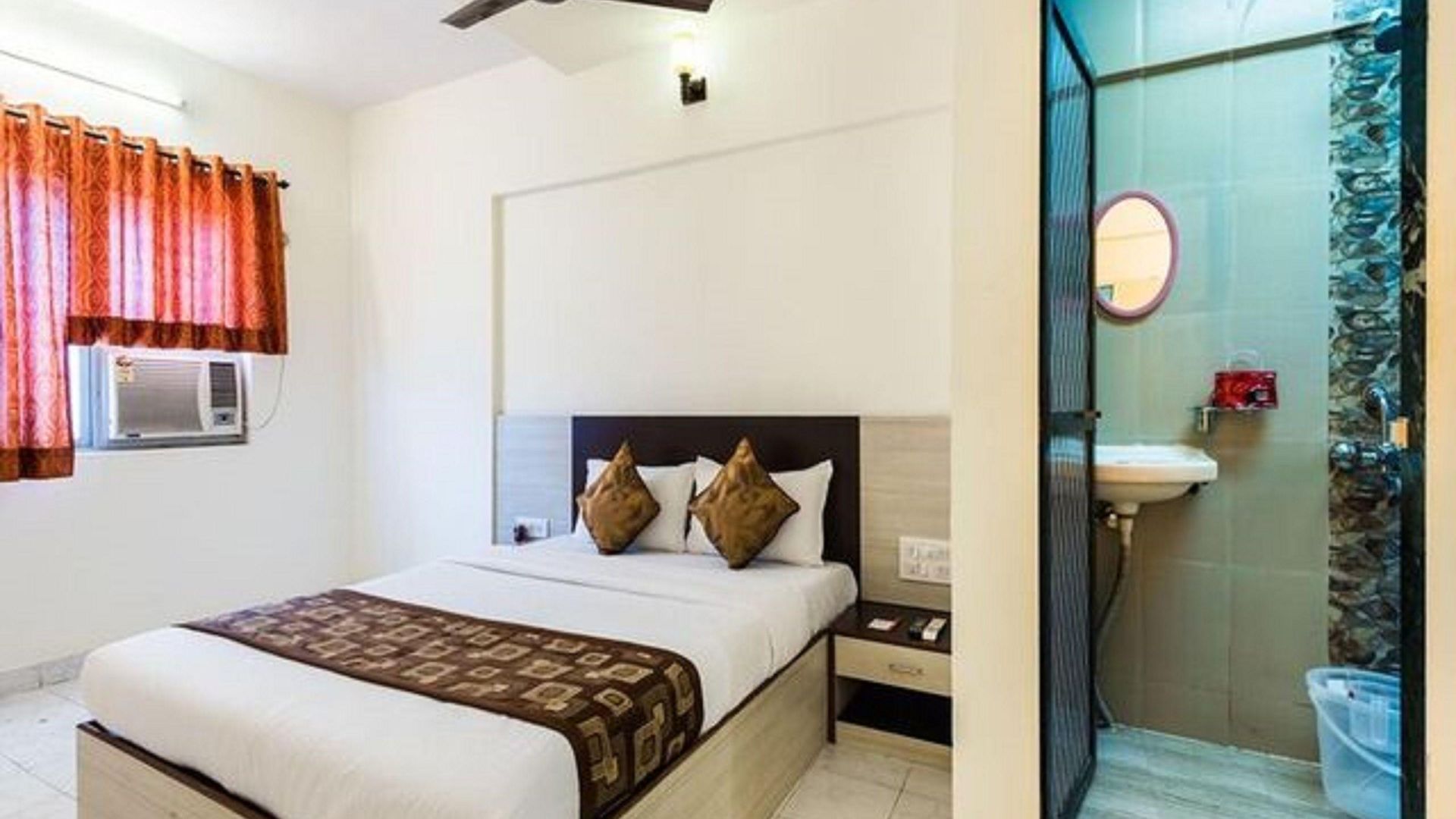 Hotel Kurla Residency Mumbai