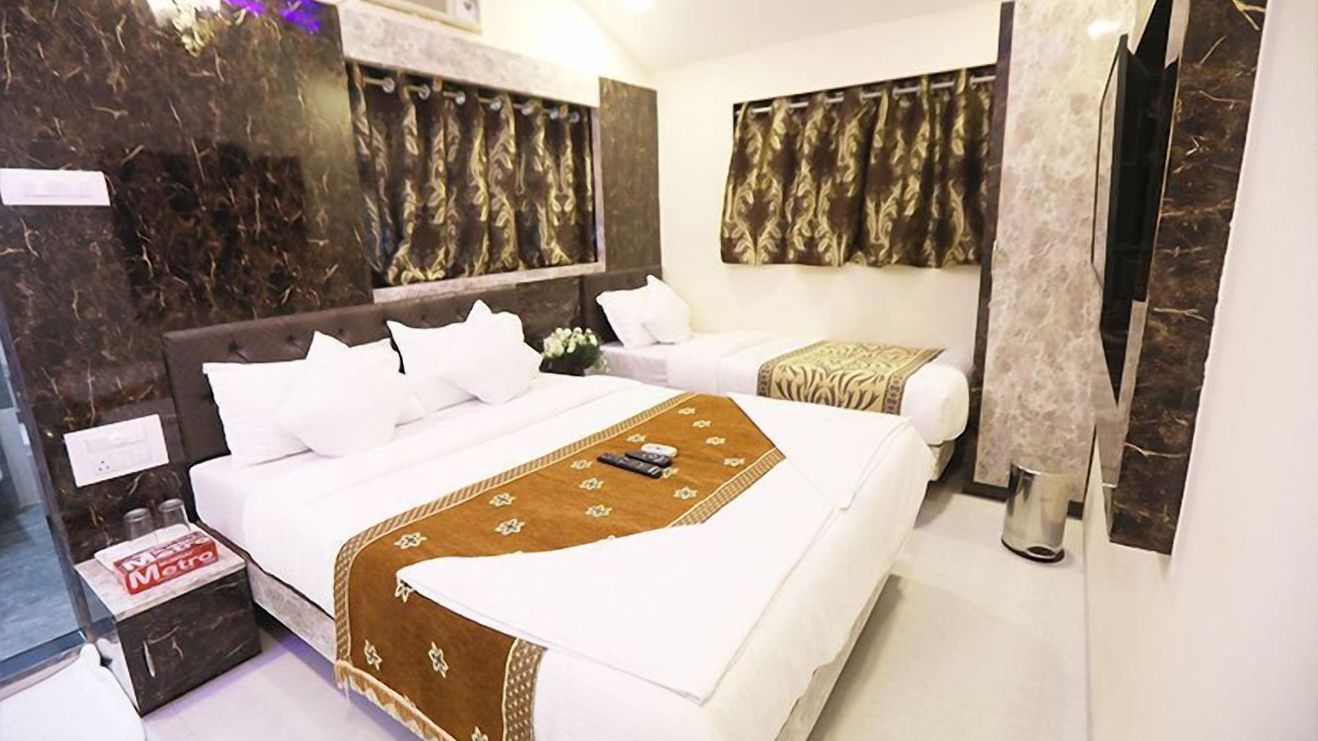 Hotel Onyx Residency