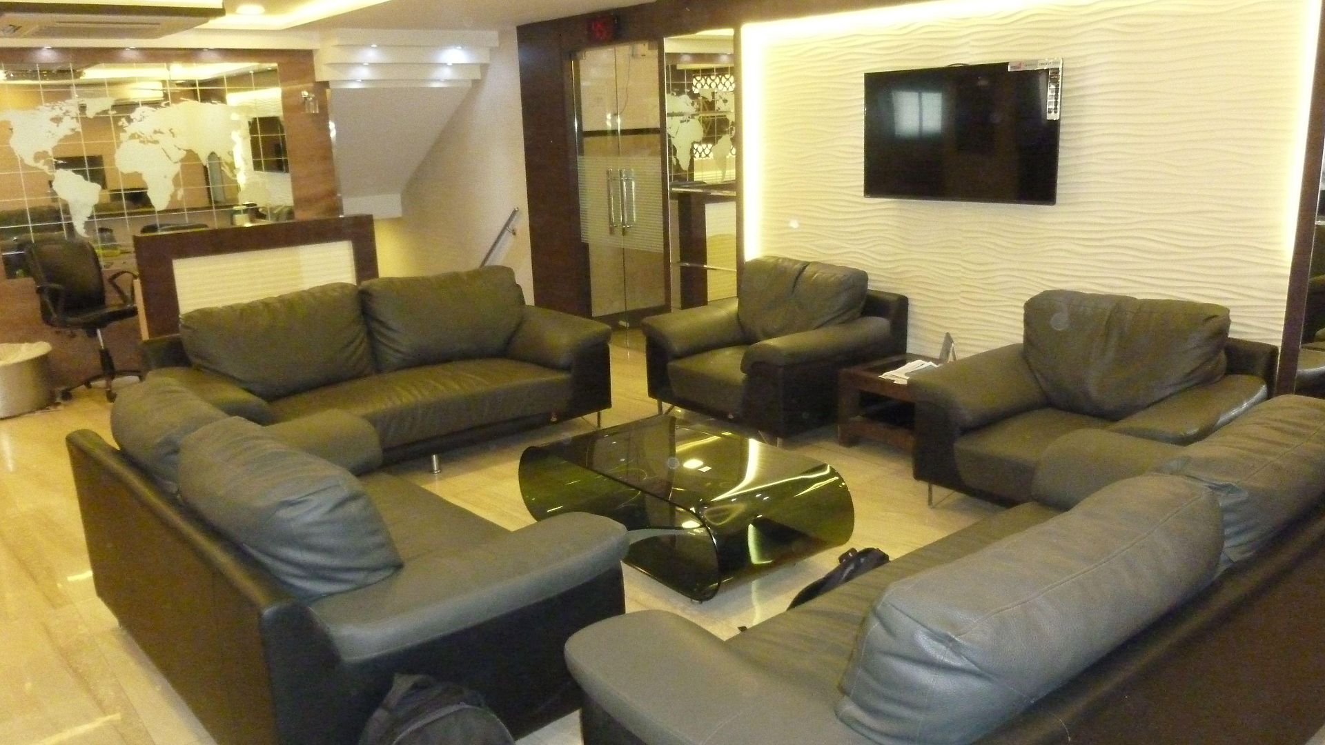 Orient Palace 2*