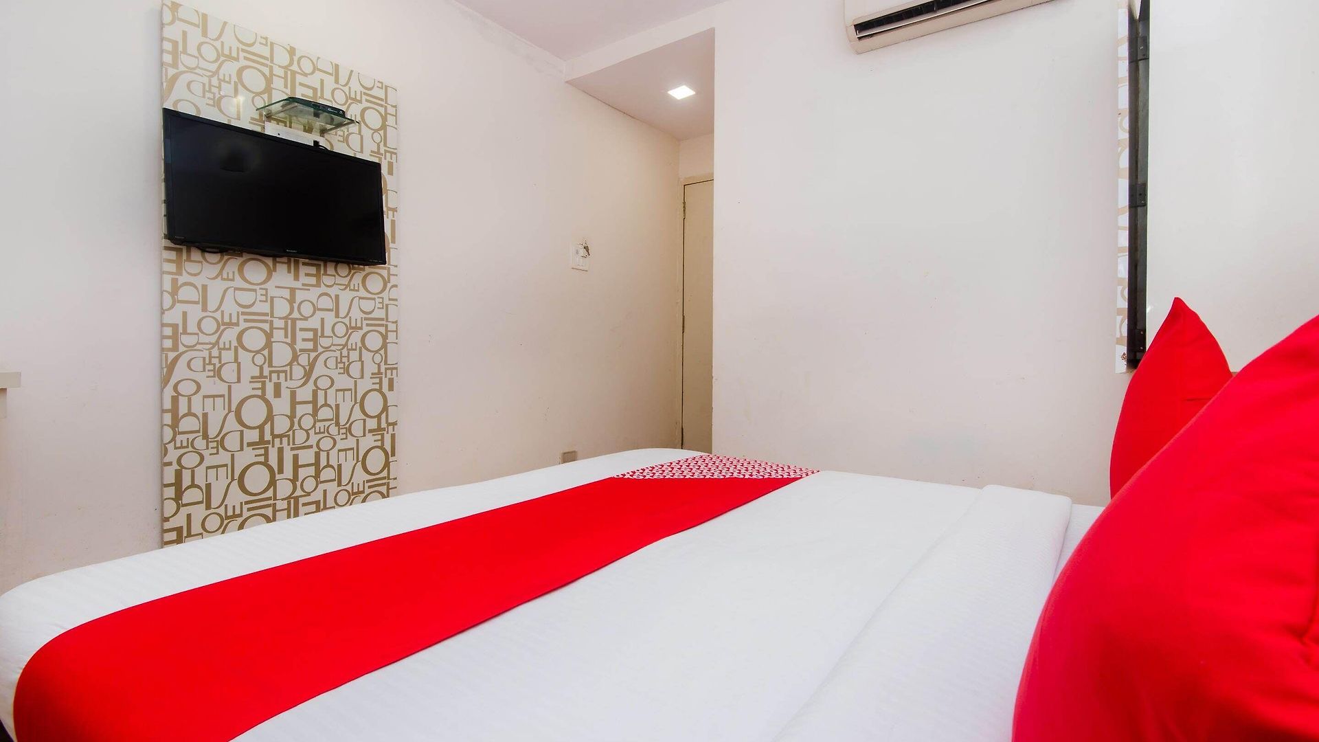 O Blue Pearl Residency Near Chhatrapati Shivaji International Airport Hotel 3*