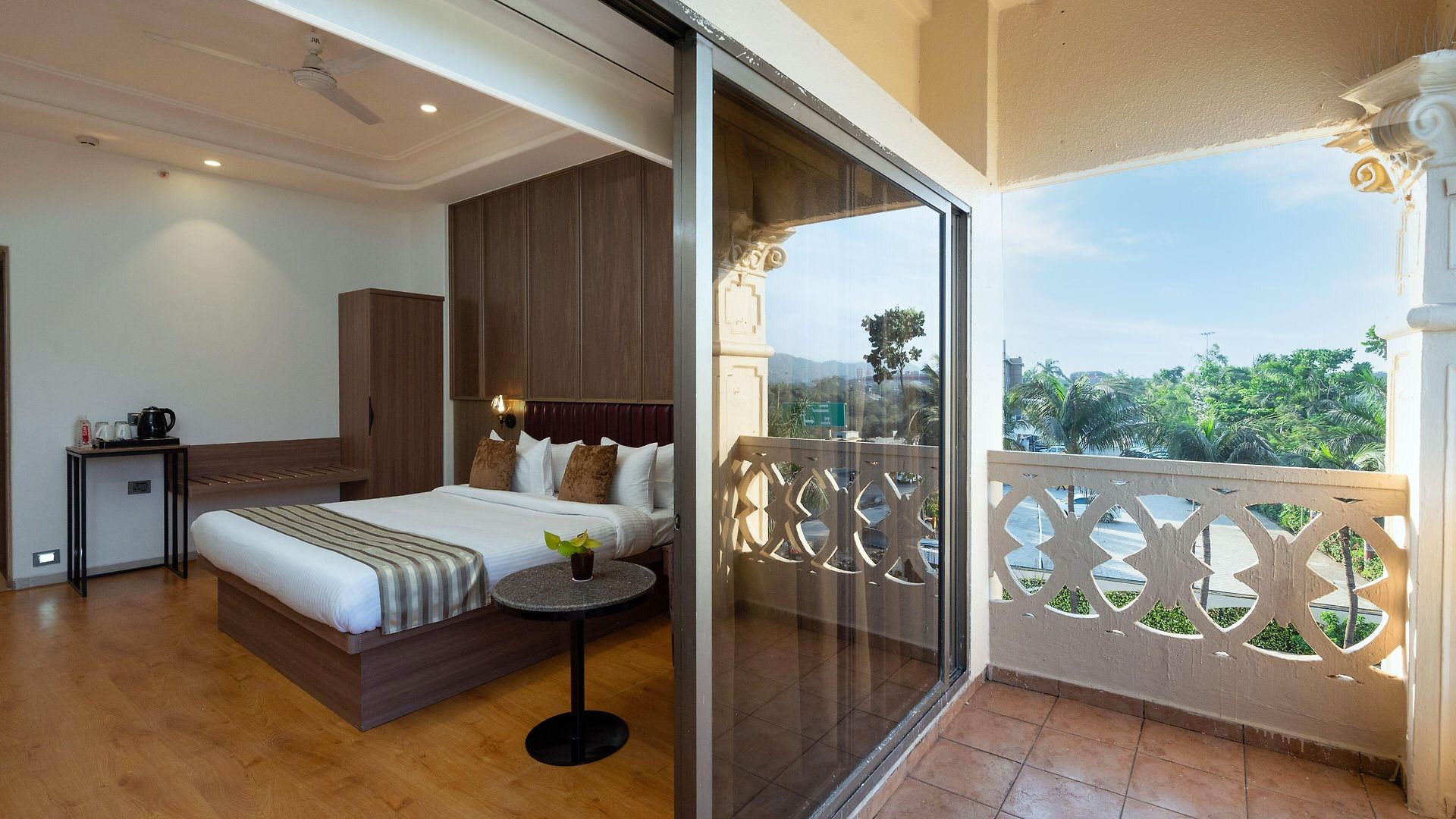 Express Hotel
