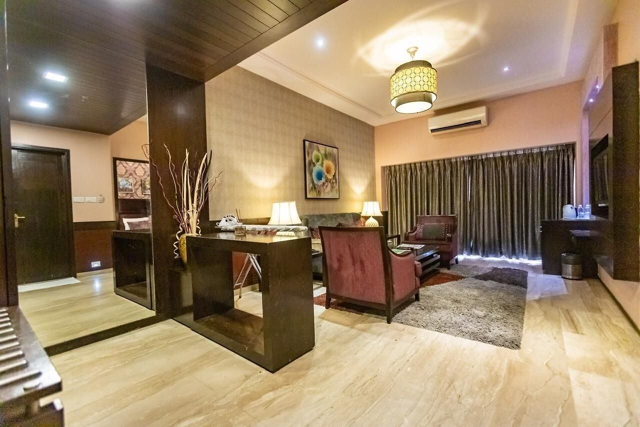 Express Hotel 3*