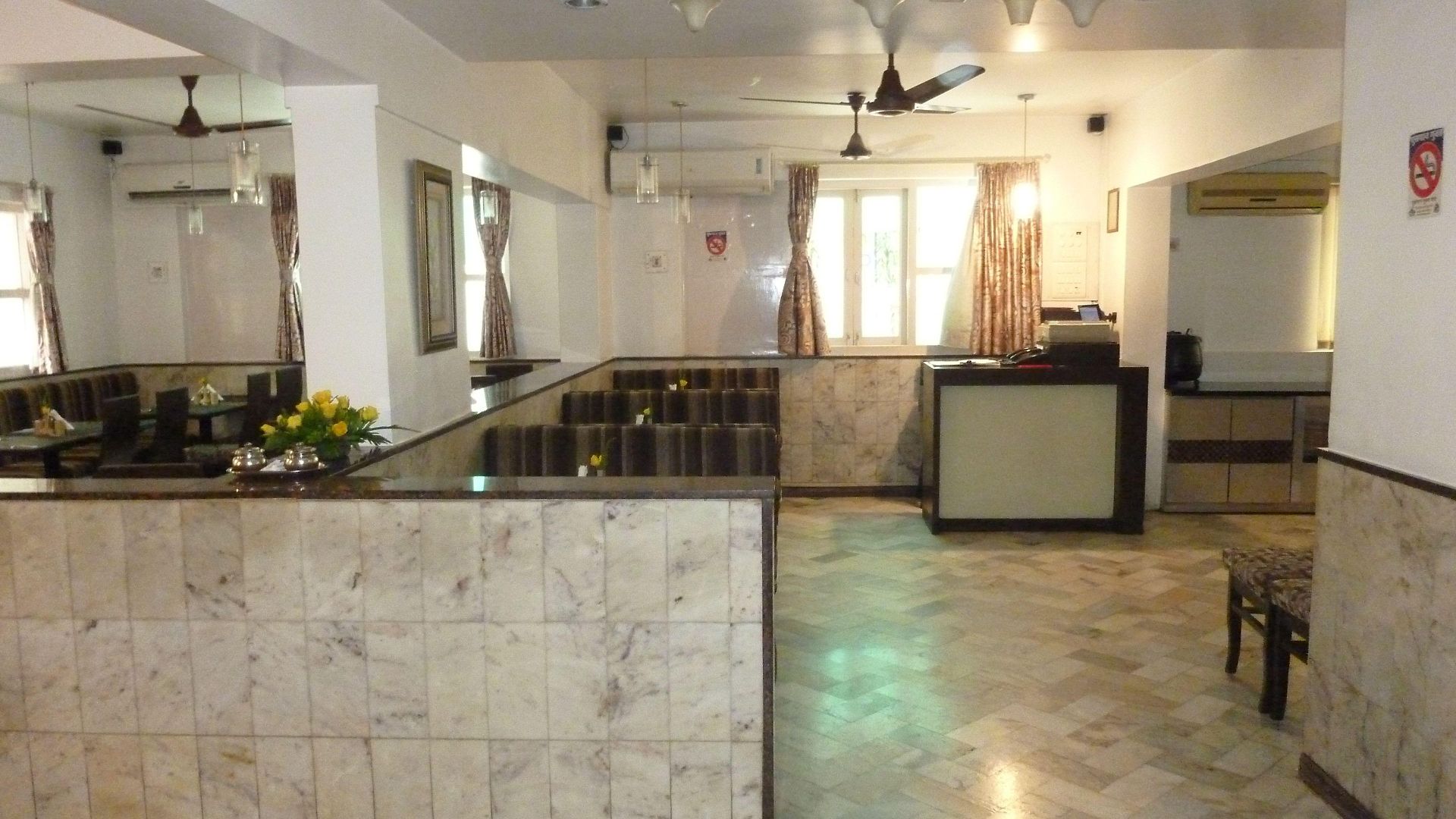 Hotel Balwas International