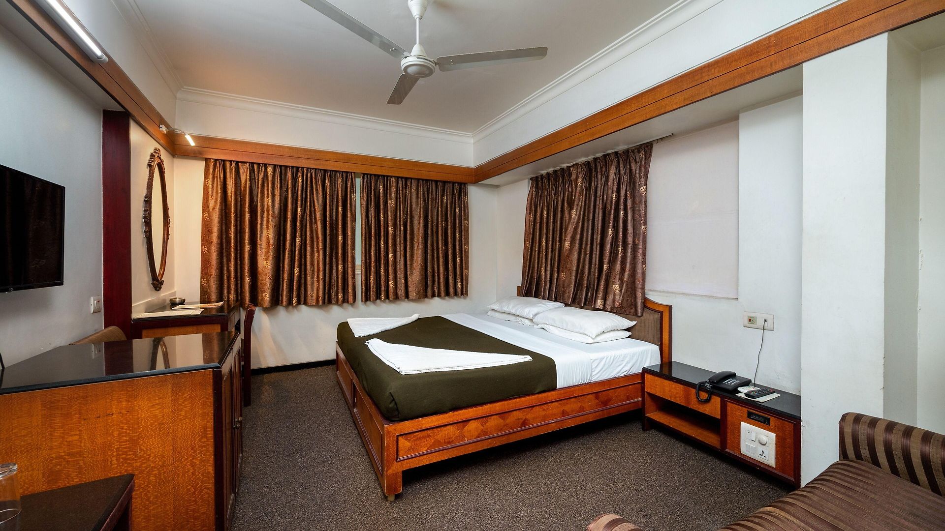 Hotel Balwas International