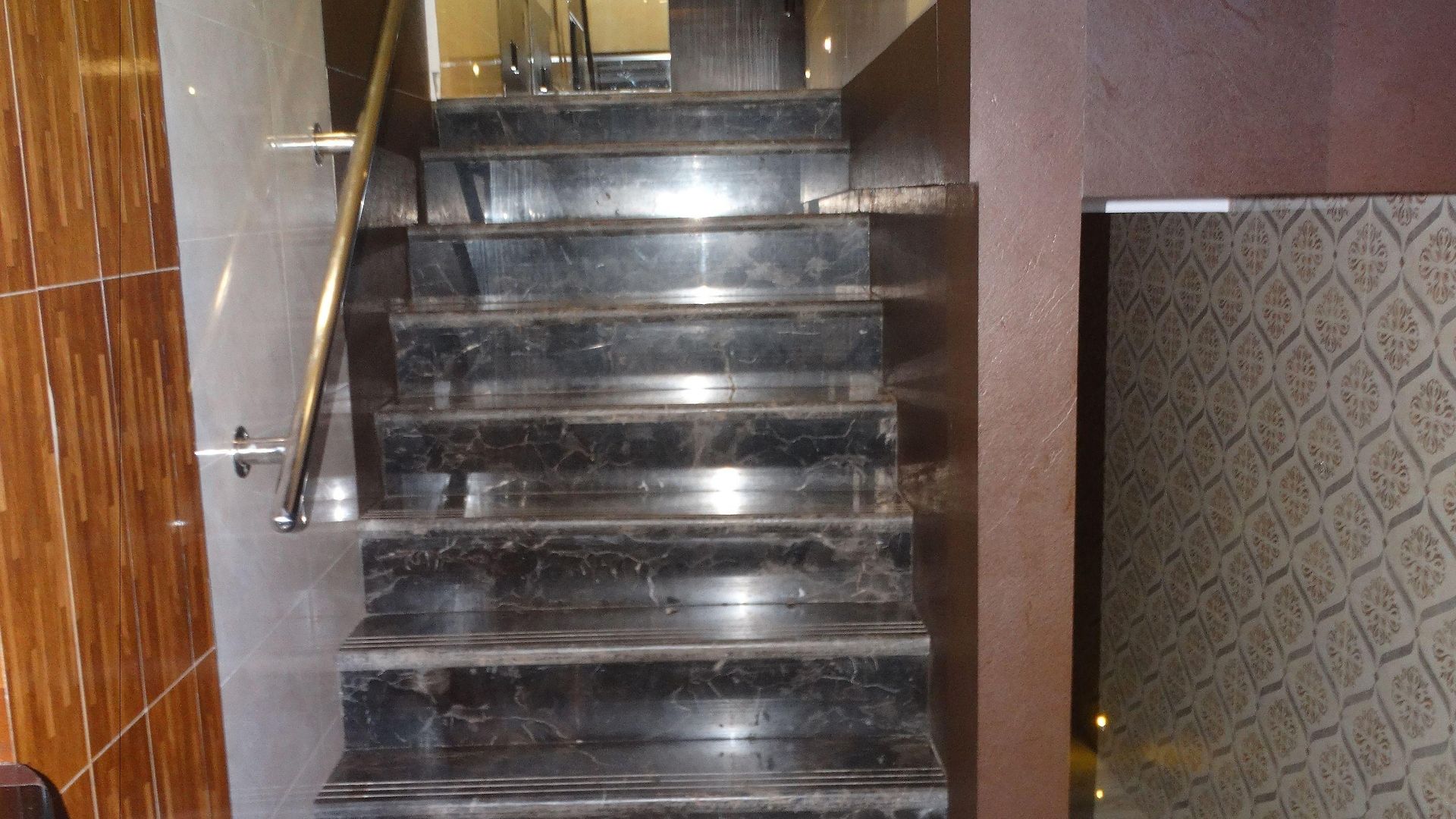 Qamar Hotel