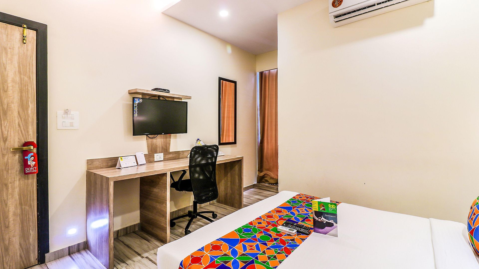Fabhotel Aksa International Hotel 3*
