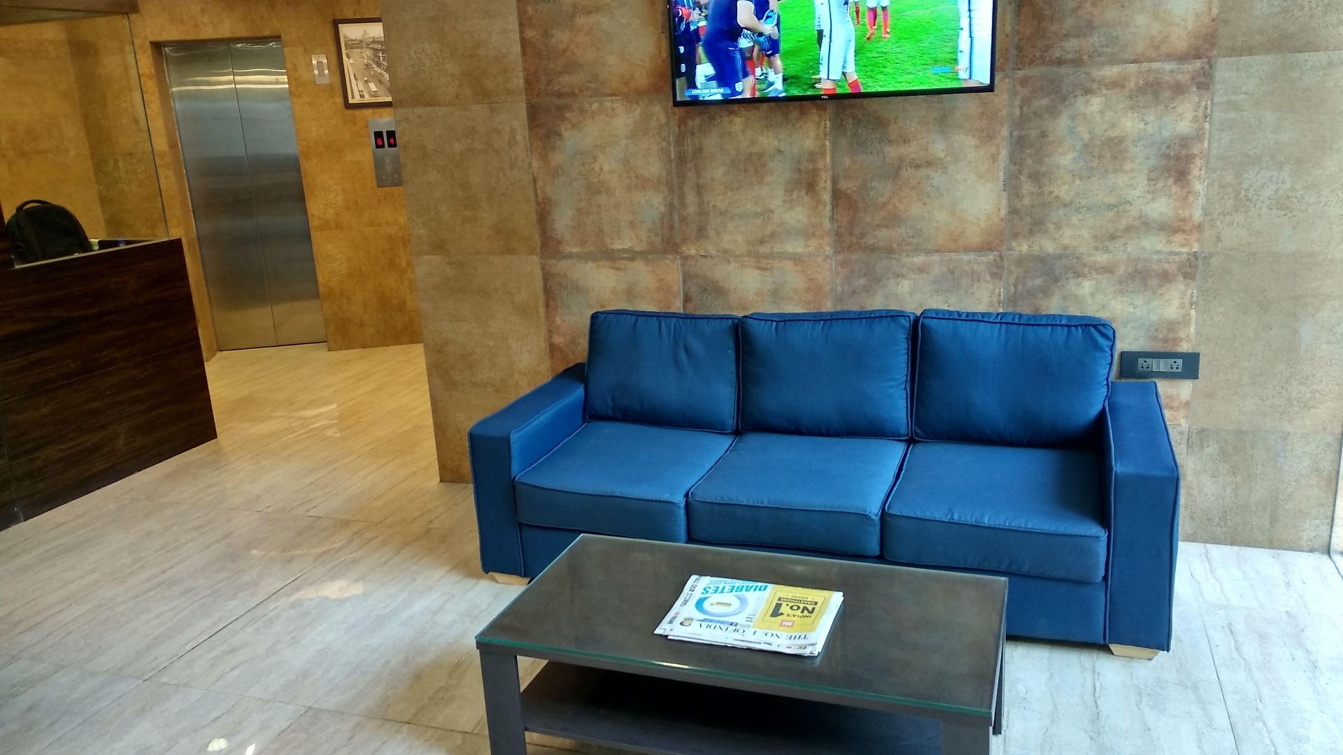 House Andheri East, 3*