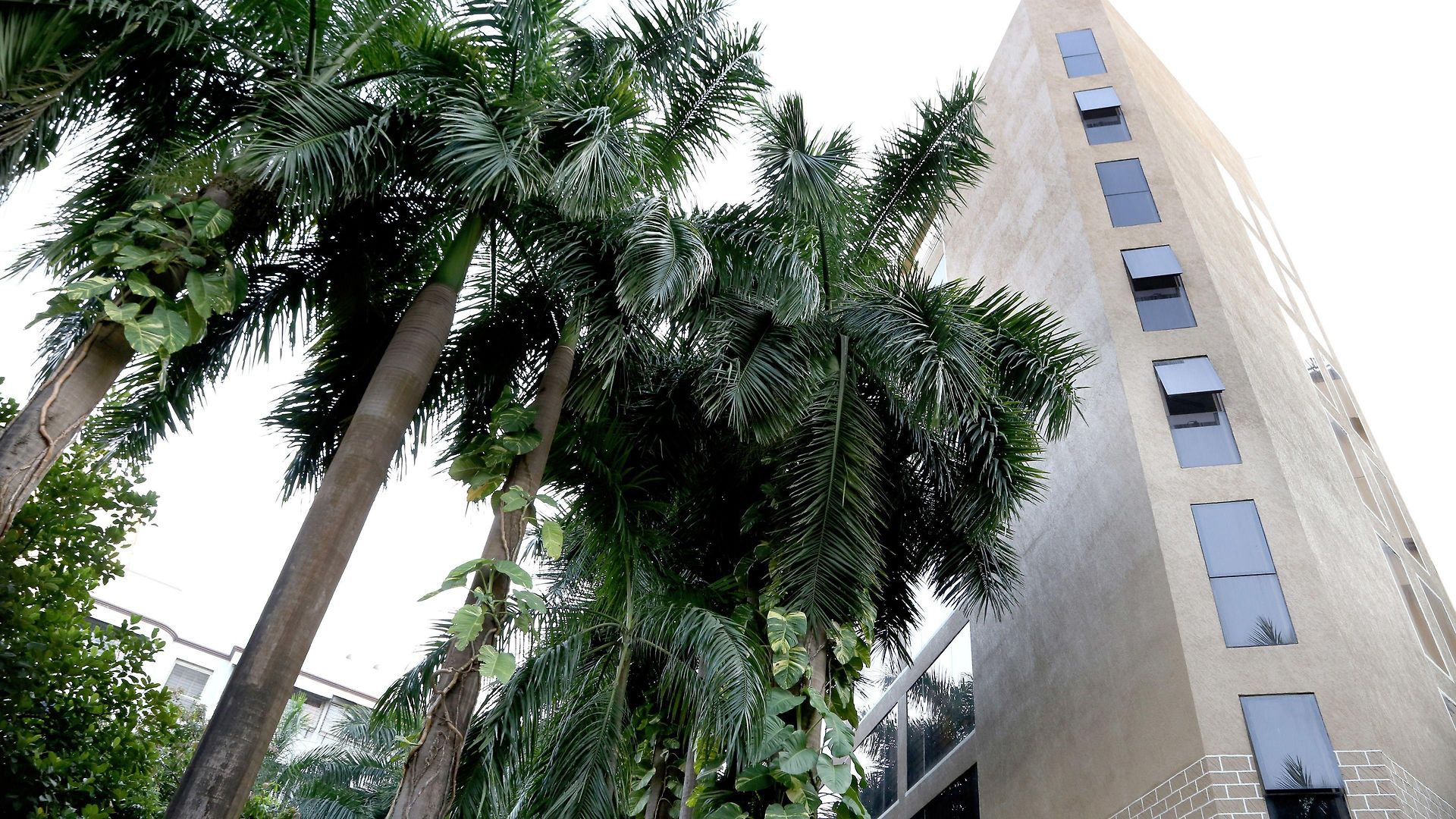 House Andheri East, Hotel Mumbai