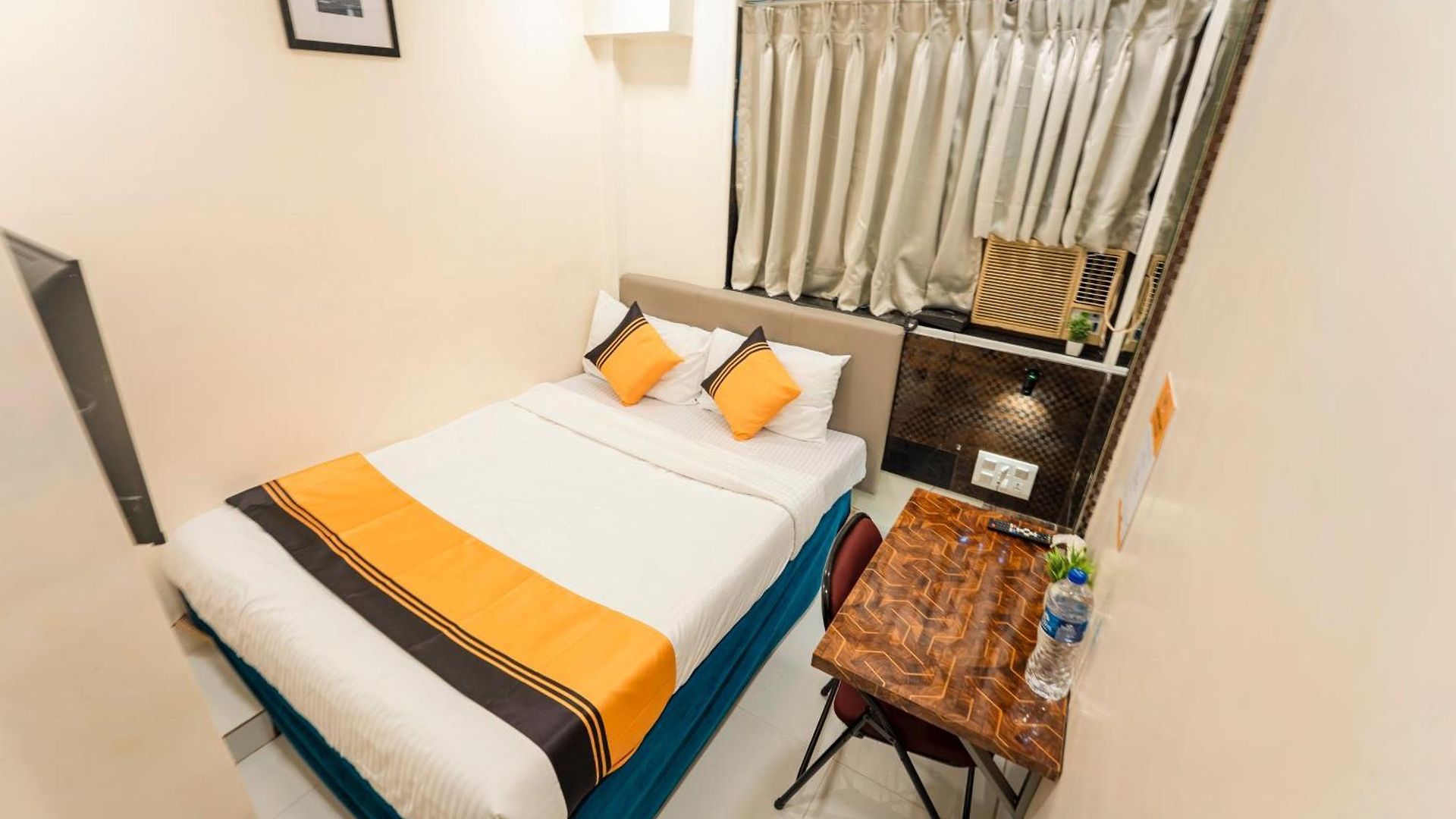 Itsy Bindra Elite 3* Mumbai