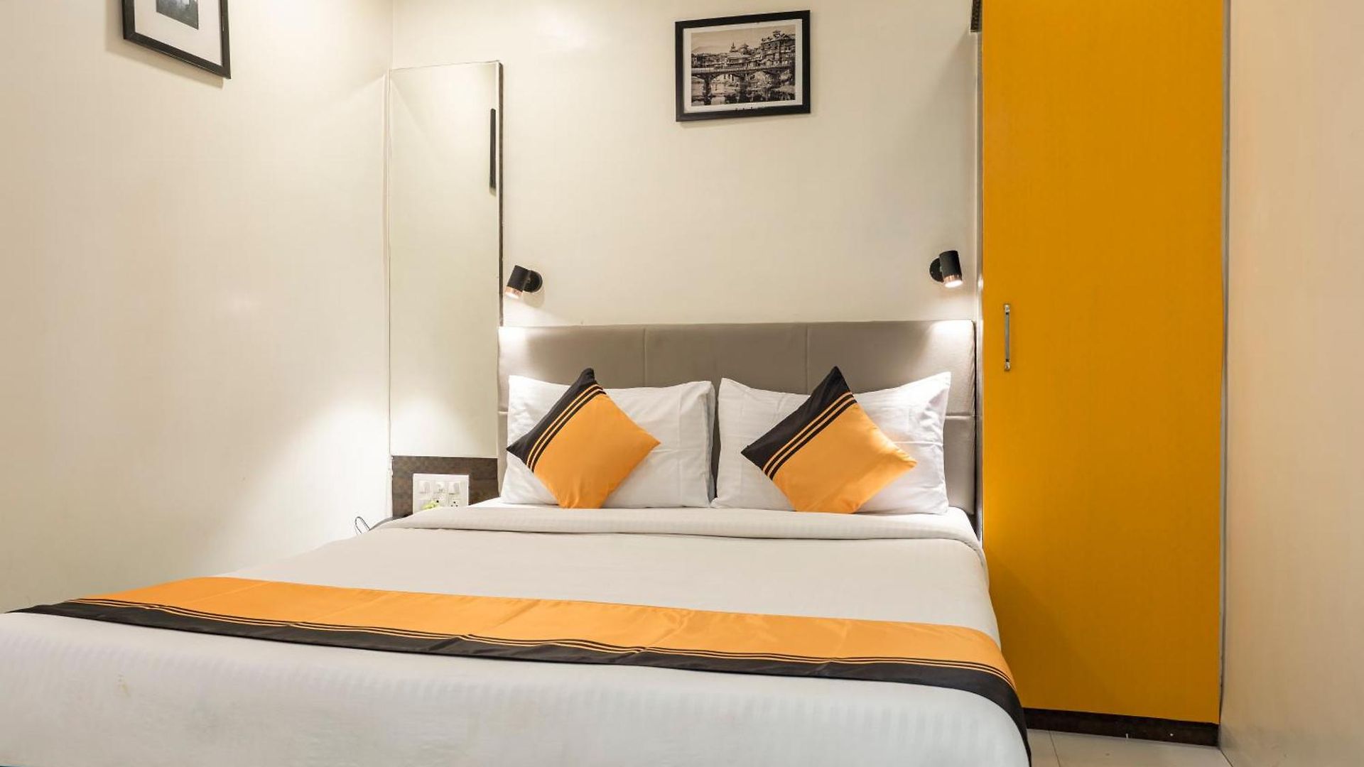 Itsy Bindra Elite Hotel Mumbai