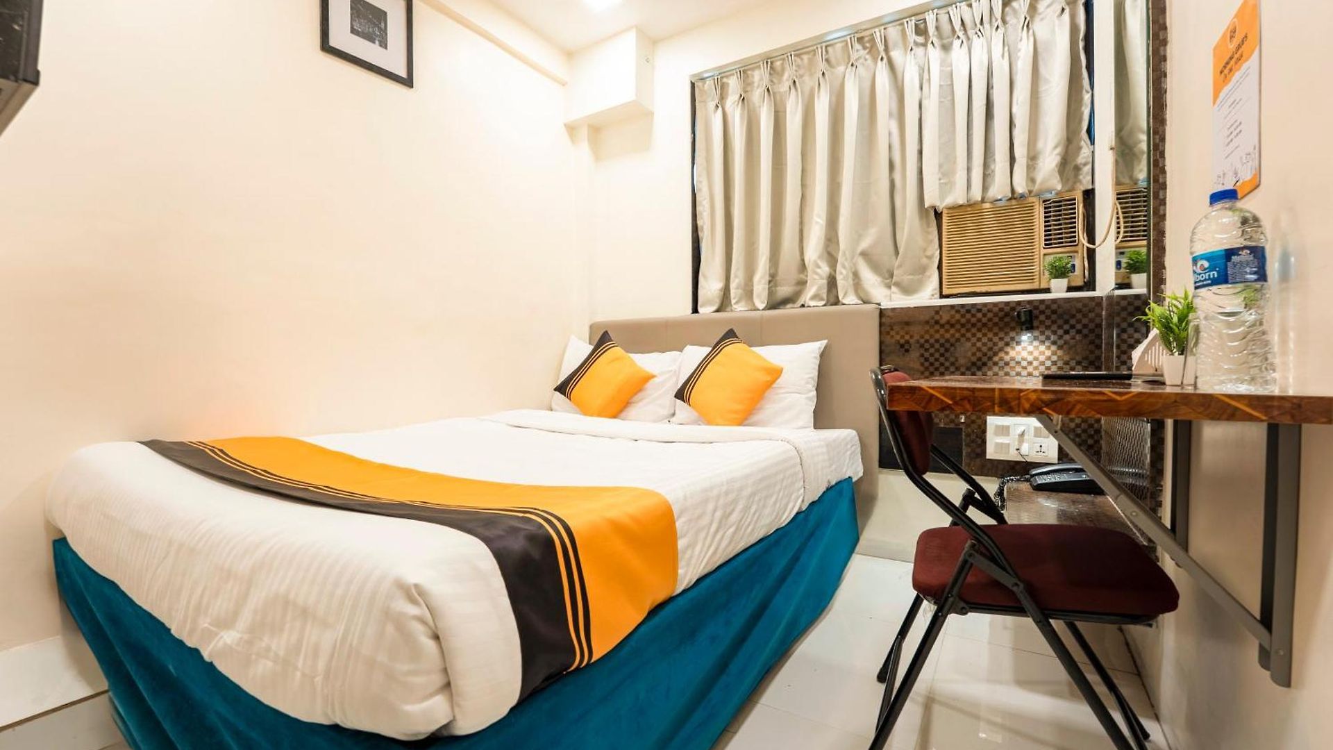 Itsy Bindra Elite Hotel