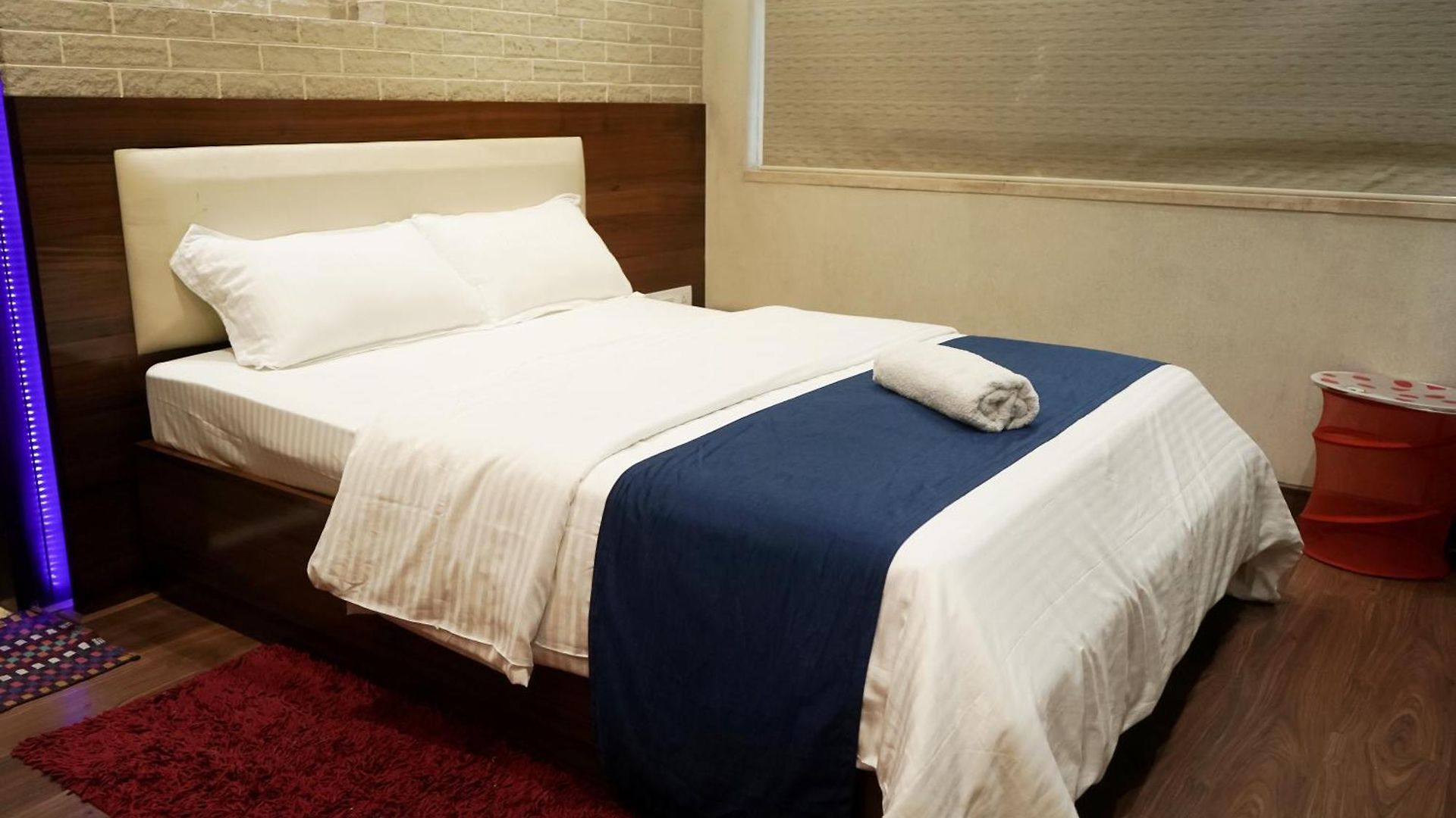 Urbannest Service Powai 3*