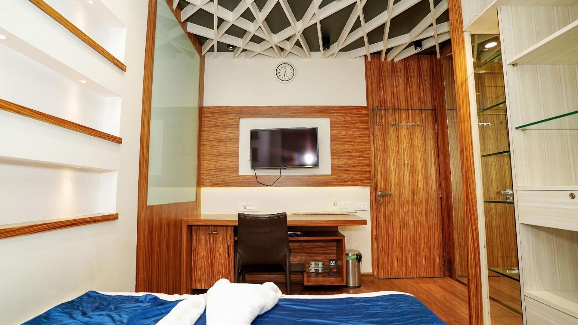 Urbannest Service Powai 3* Mumbai